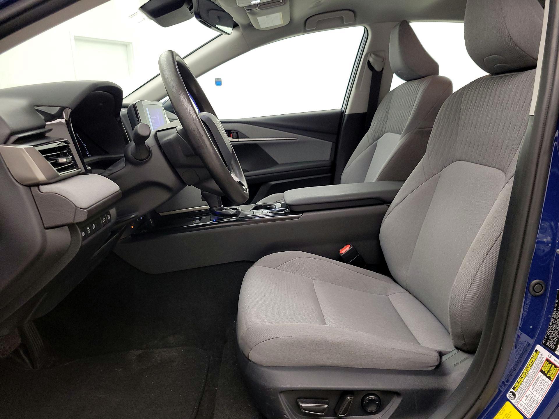 Thumbnail: 2025 Toyota Camry - 11