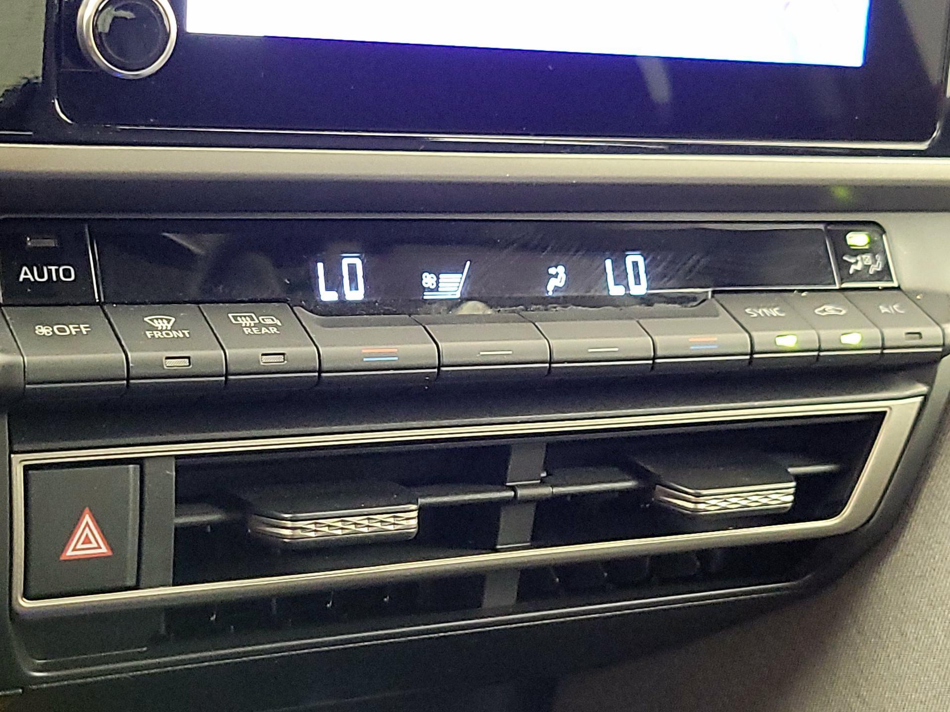 Thumbnail: 2025 Toyota Camry - 17