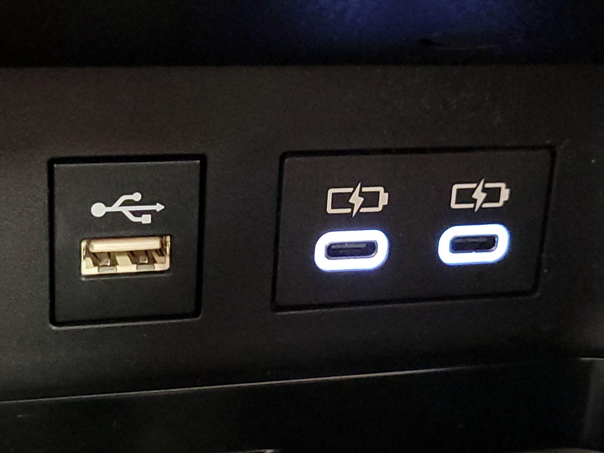 Thumbnail: 2025 Toyota Camry - 19