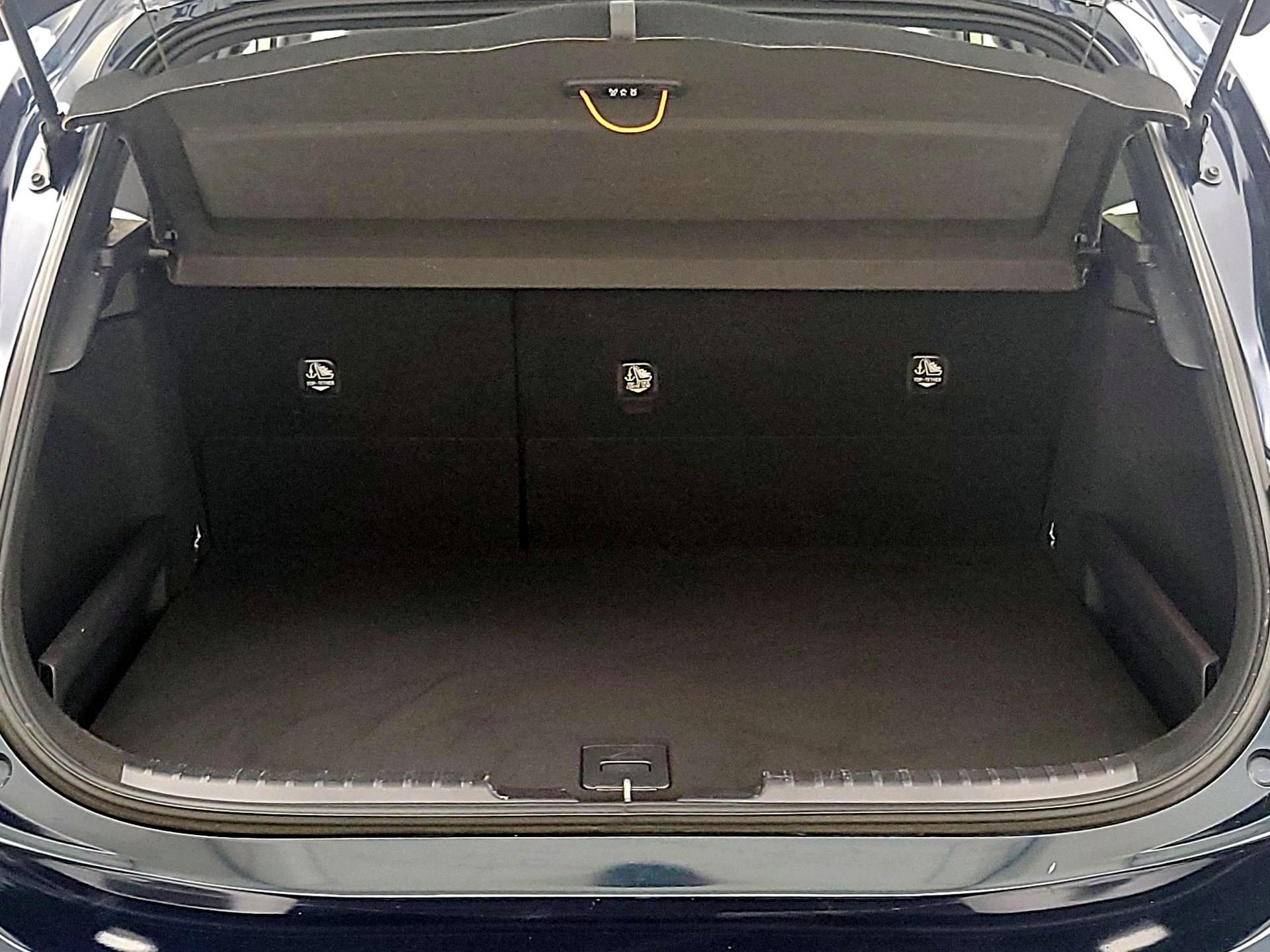 Thumbnail: 2020 Toyota Corolla - 20