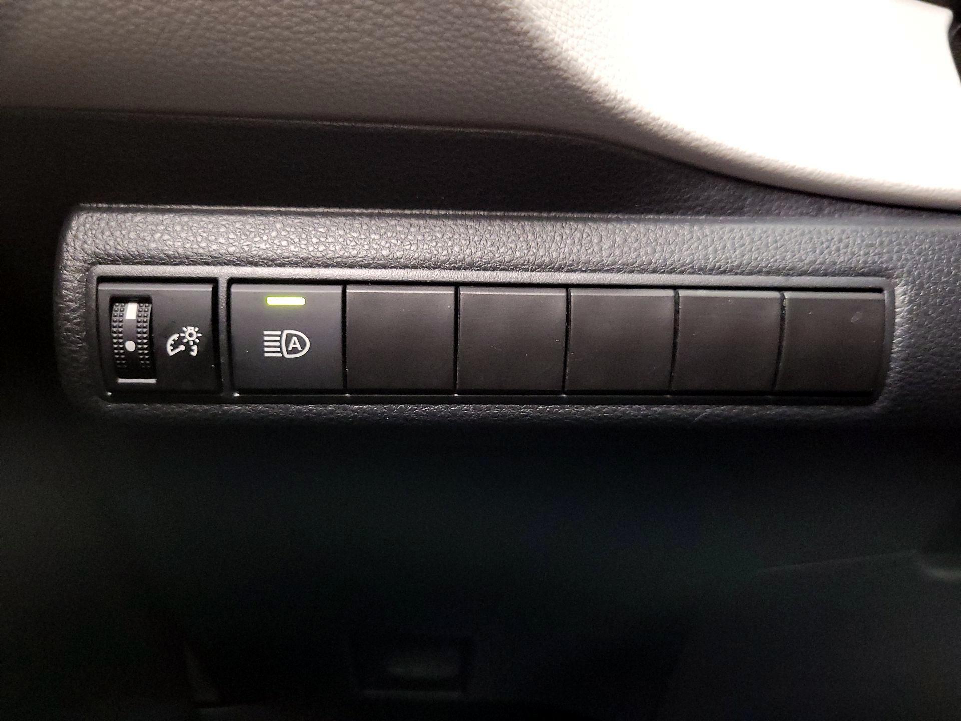 Thumbnail: 2024 Toyota Corolla - 13