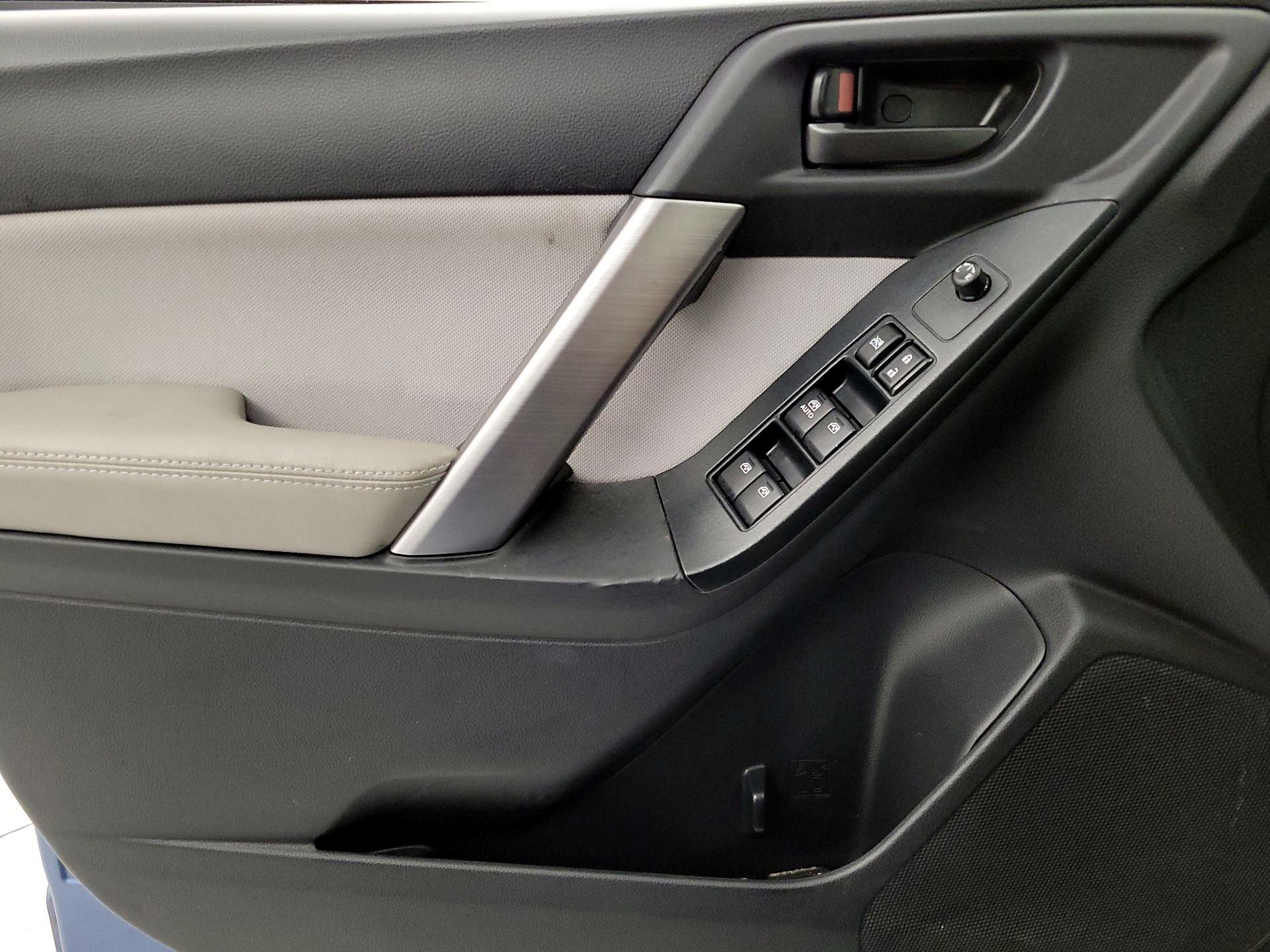 Thumbnail: 2016 Subaru Forester - 12