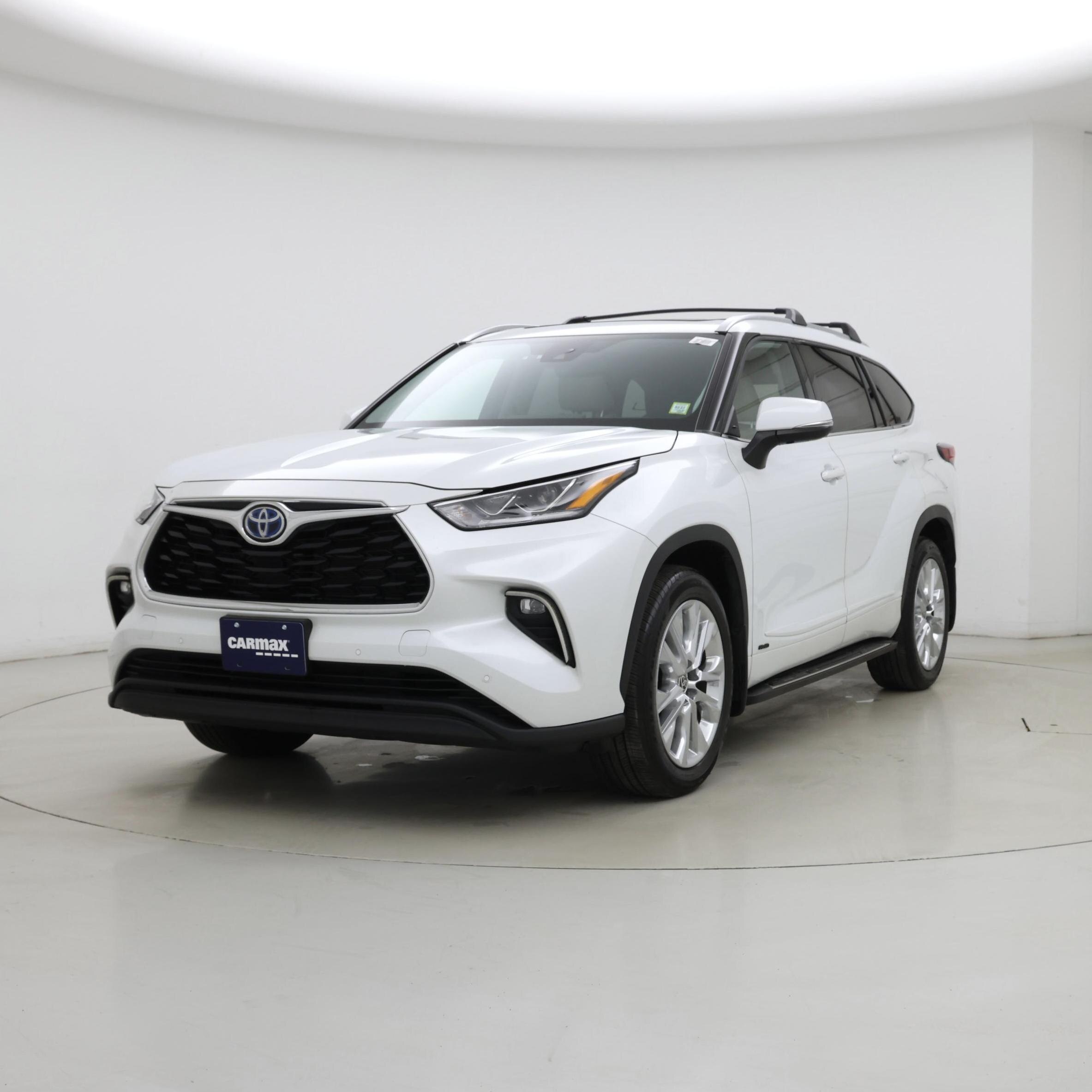 Thumbnail: 2023 Toyota Highlander - 4