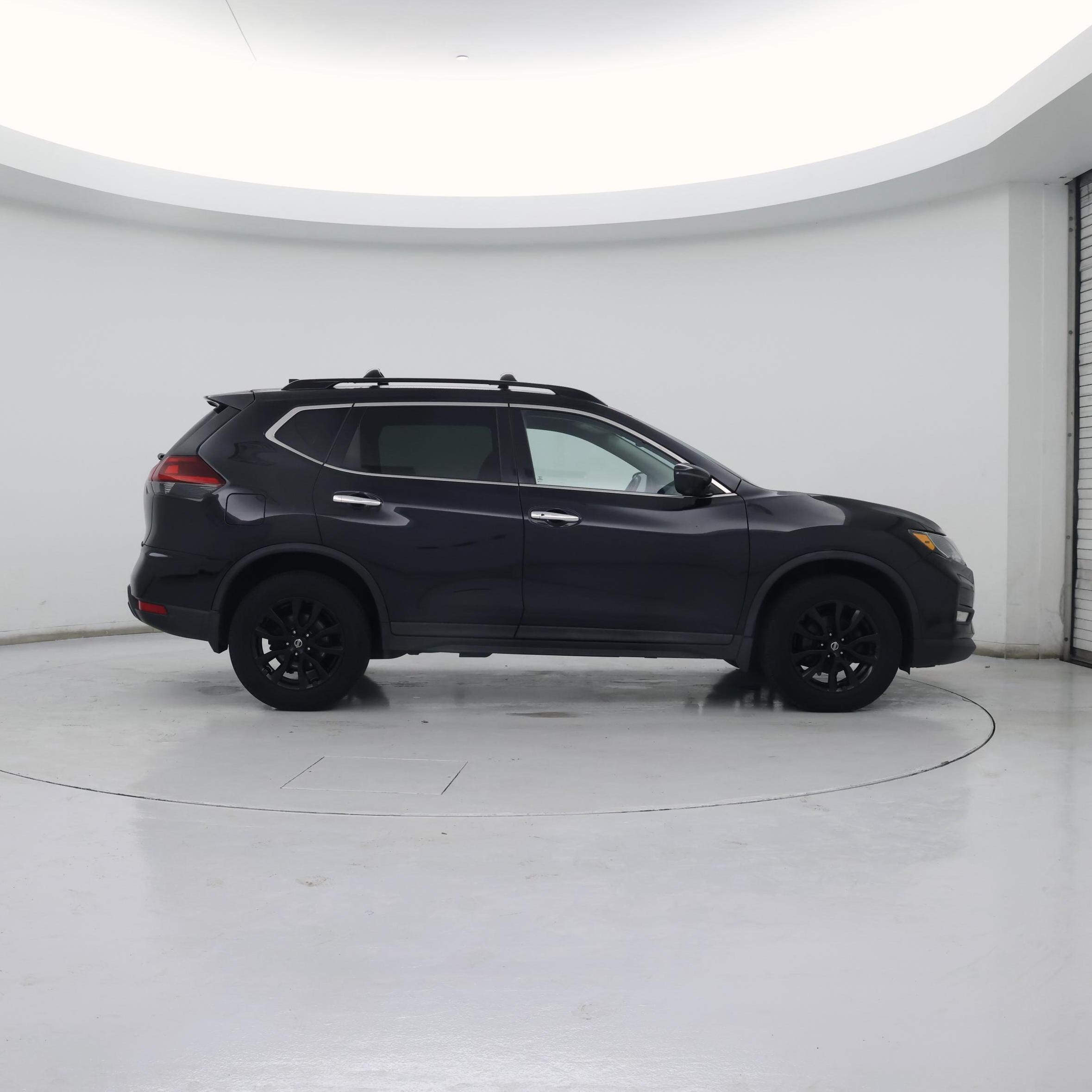 Thumbnail: 2018 Nissan Rogue - 7