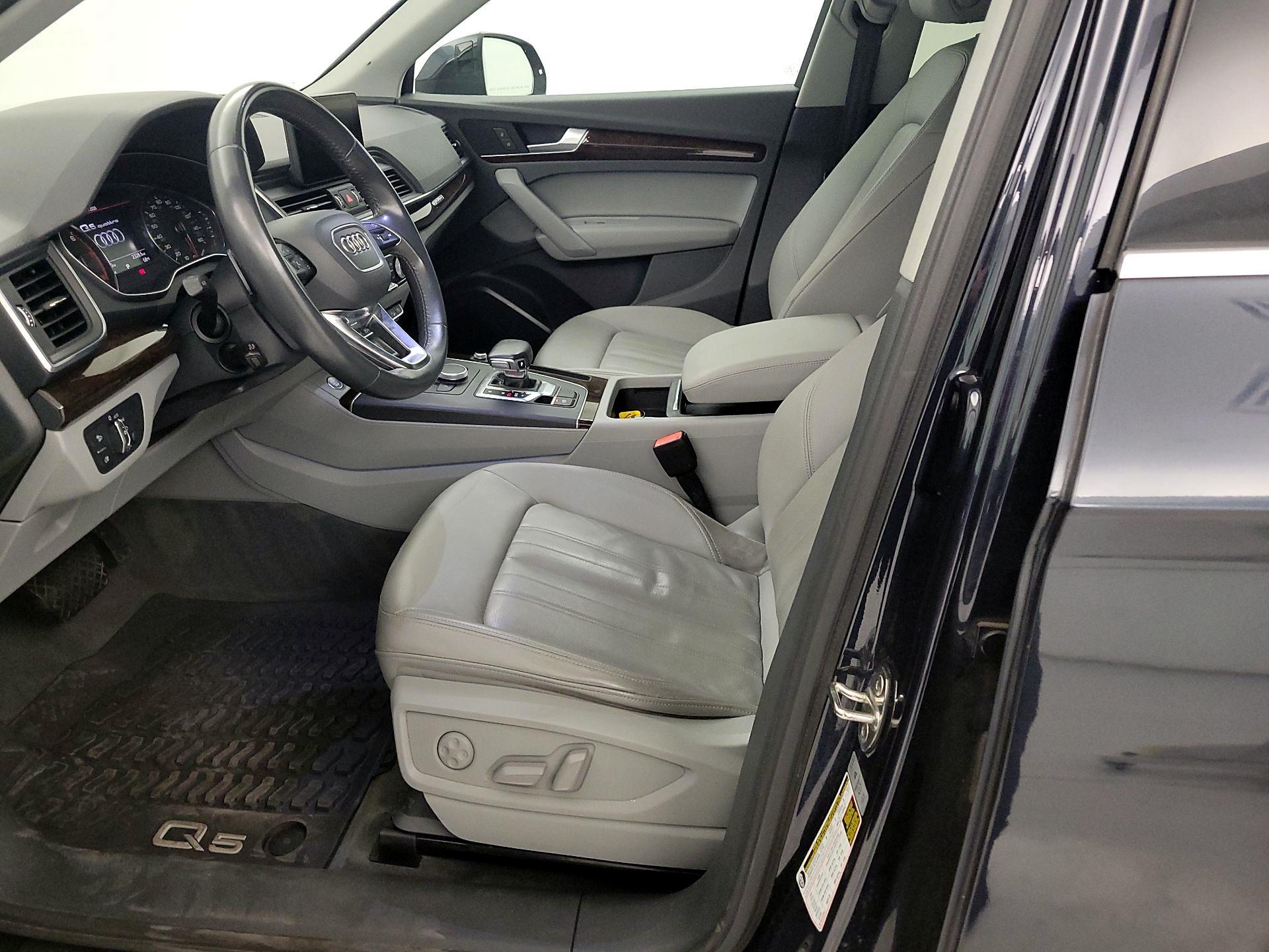 Thumbnail: 2019 Audi Q5 - 11