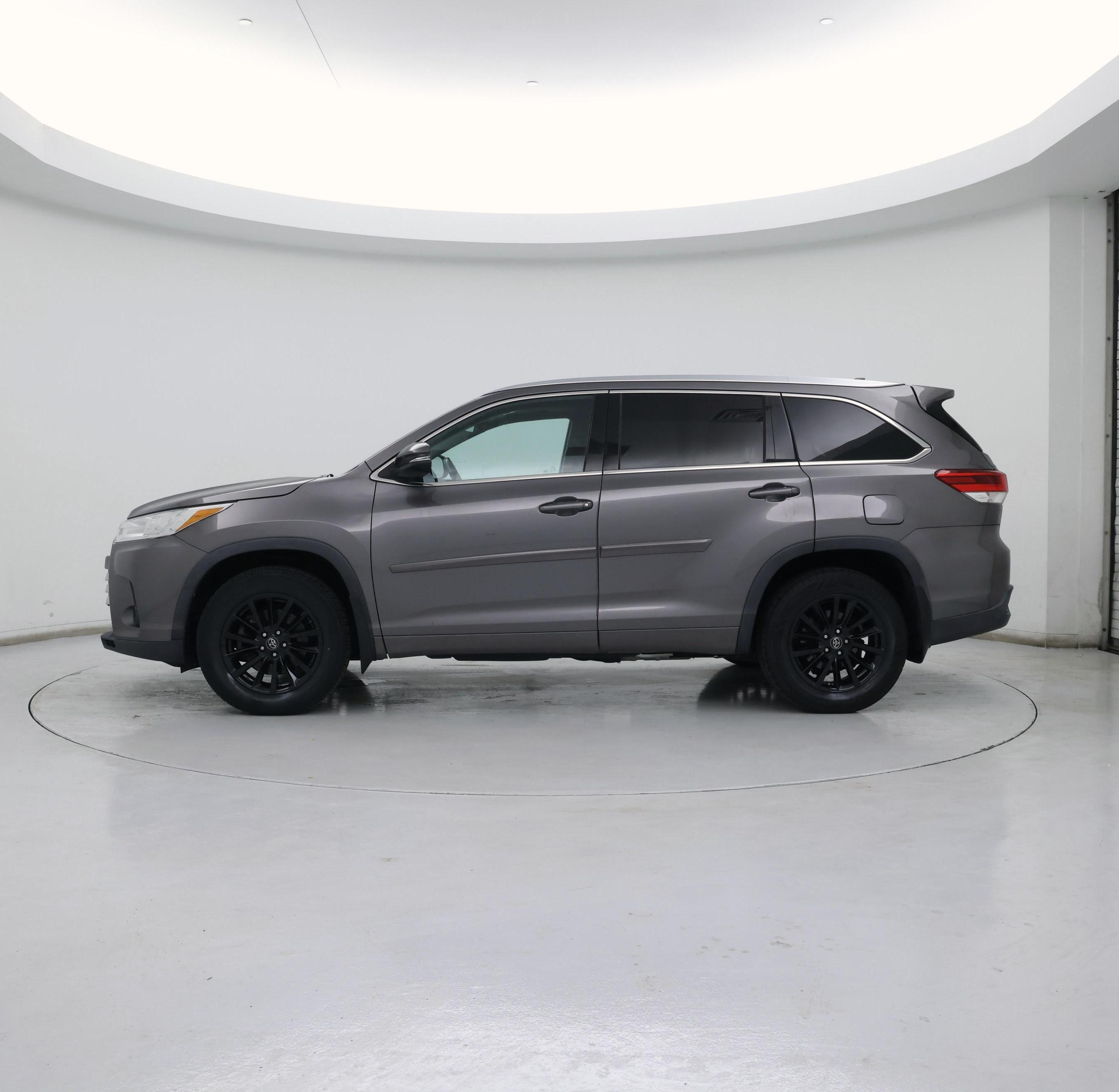 Thumbnail: 2018 Toyota Highlander - 3