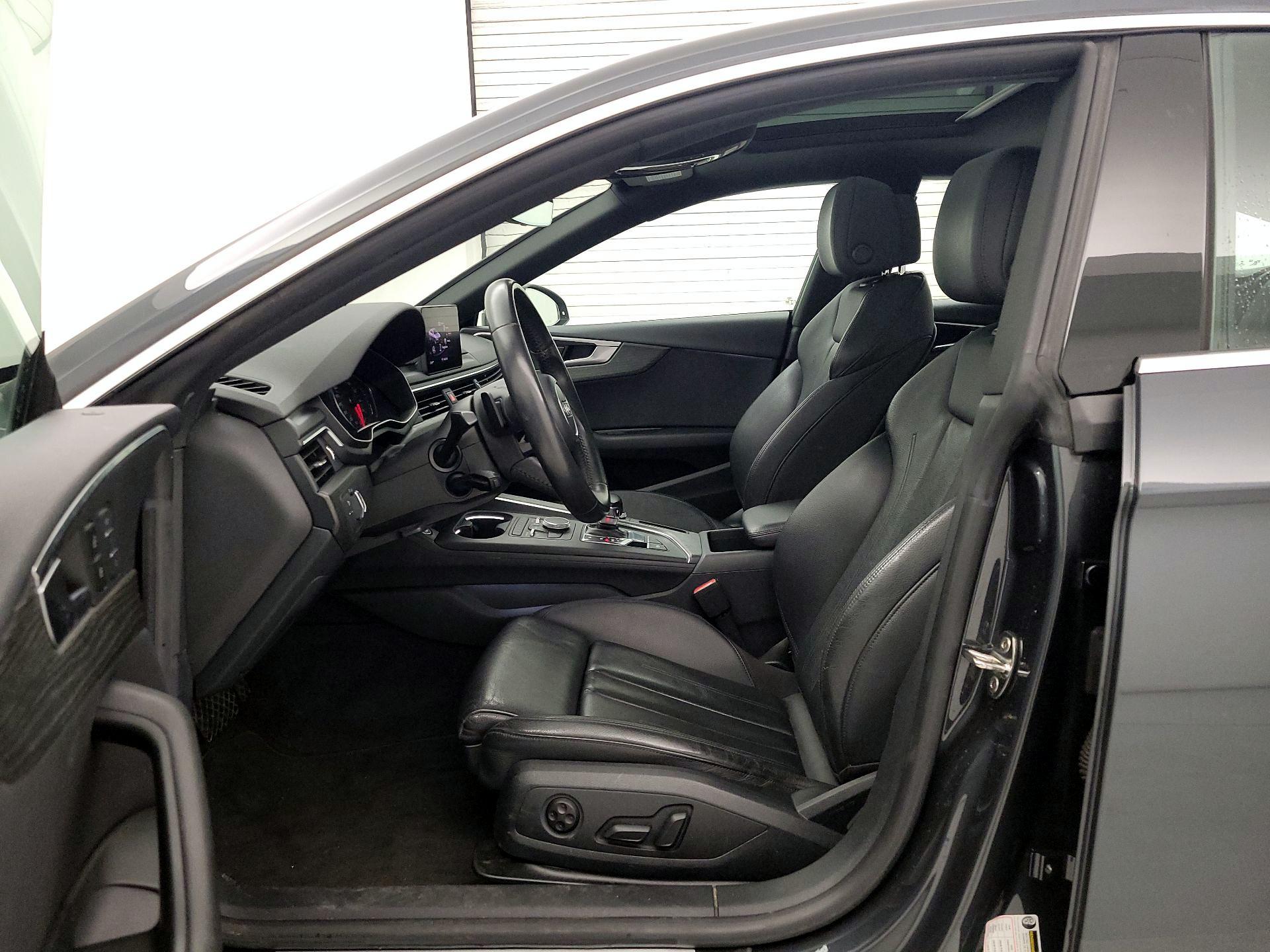 Thumbnail: 2019 Audi A5 - 11