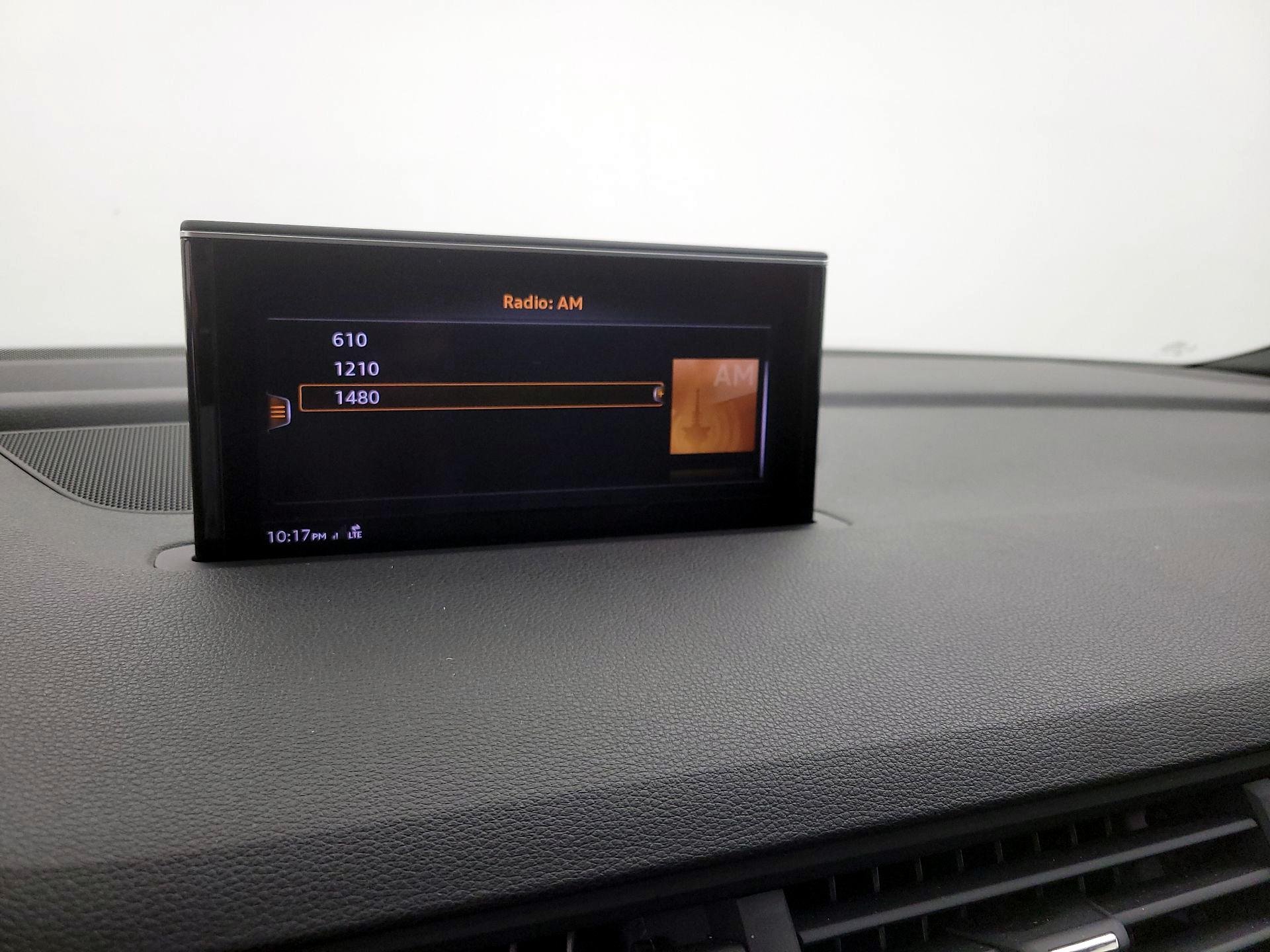 Thumbnail: 2017 Audi Q7 - 16