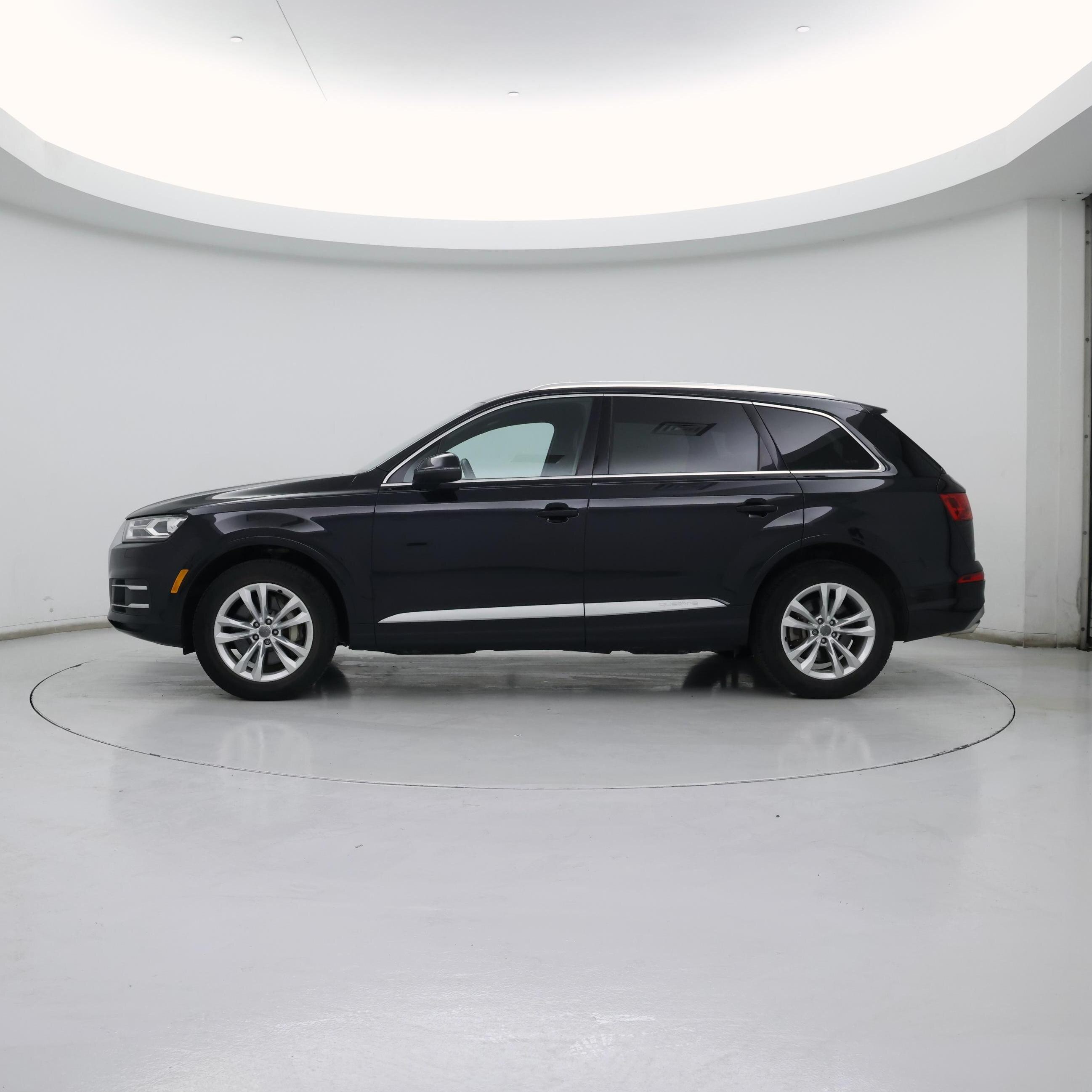 Thumbnail: 2017 Audi Q7 - 3