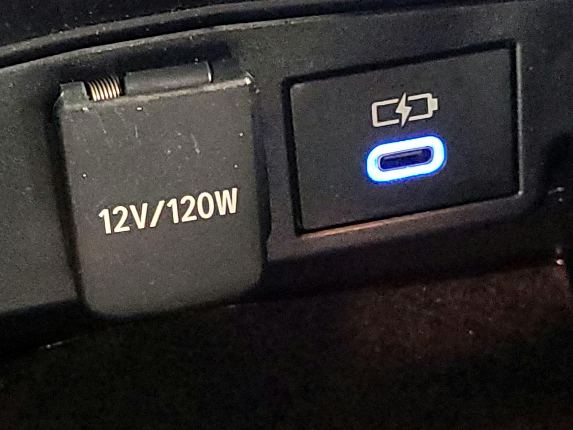 Thumbnail: 2022 Toyota Corolla - 18