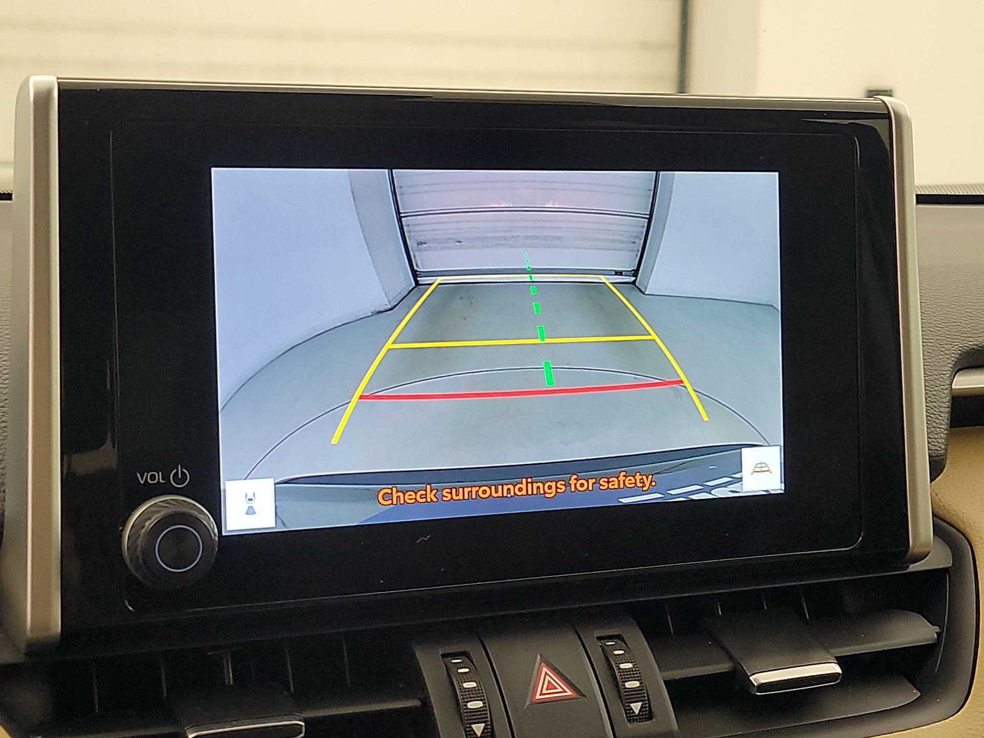 Thumbnail: 2023 Toyota RAV4 - 14