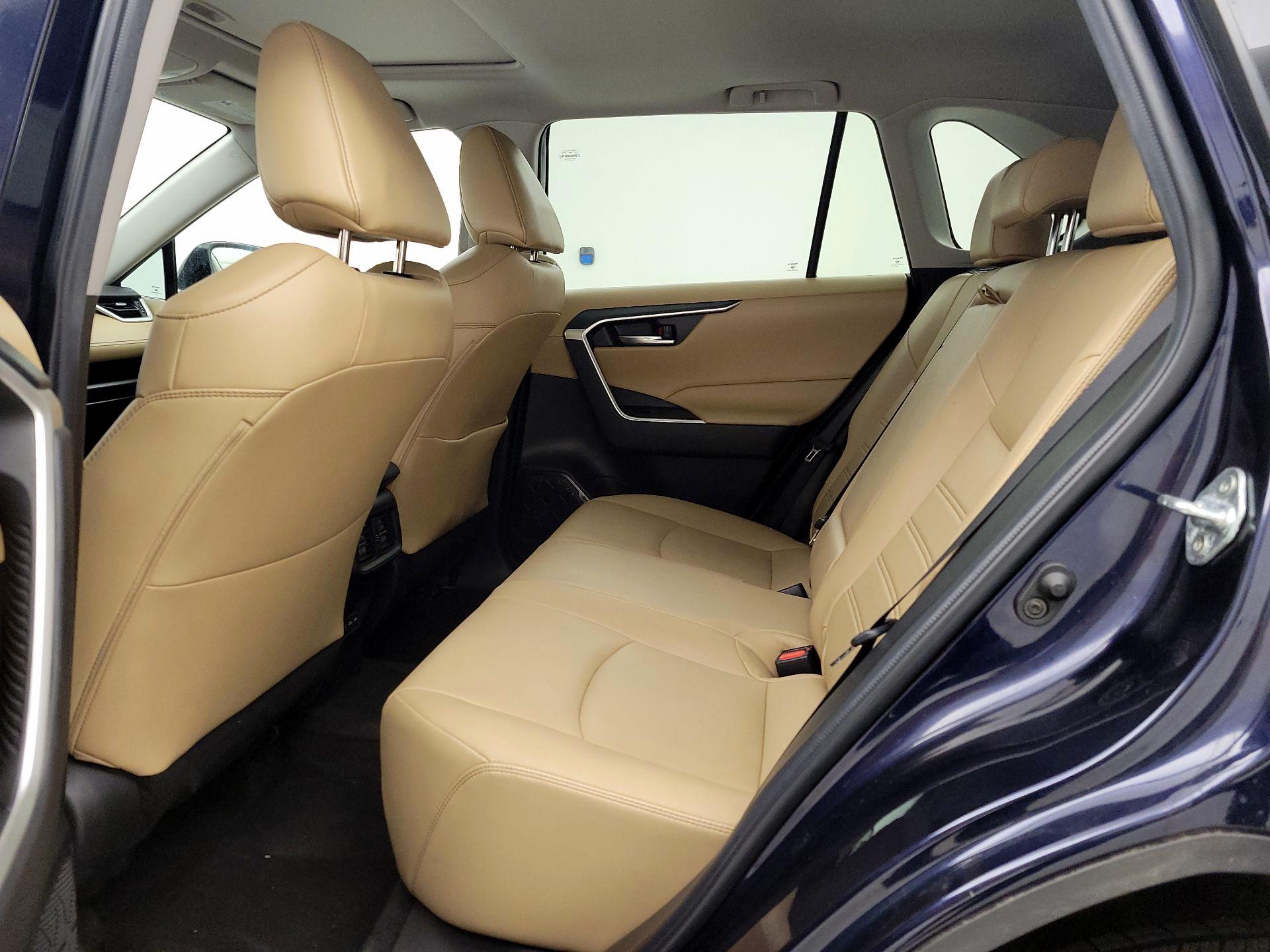 Thumbnail: 2023 Toyota RAV4 - 20