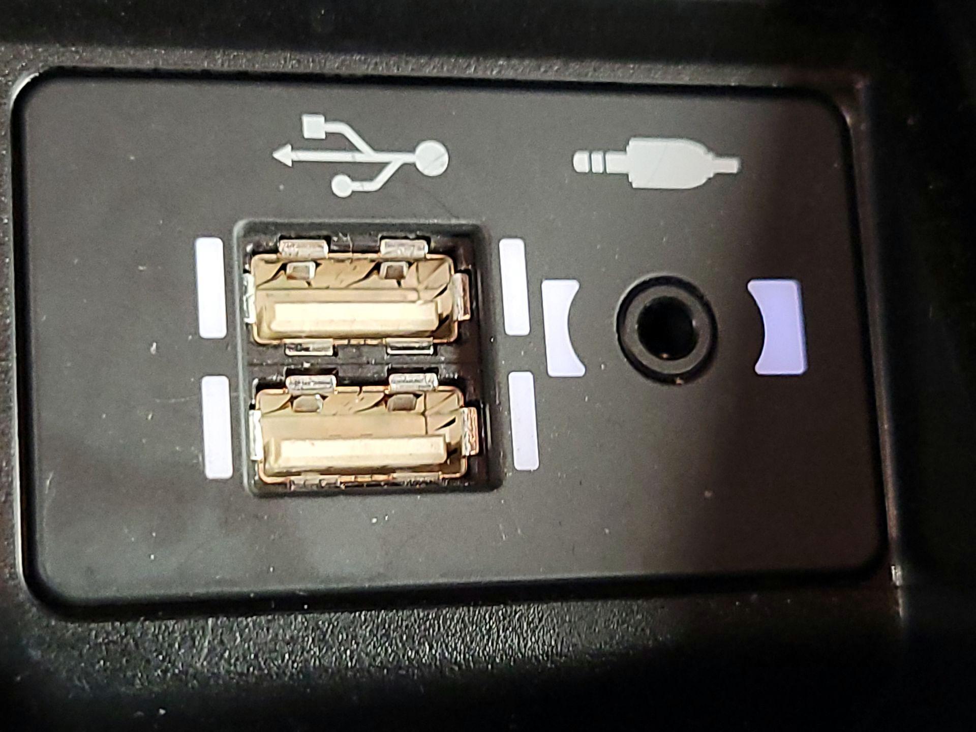 Thumbnail: 2023 Lexus GX - 19