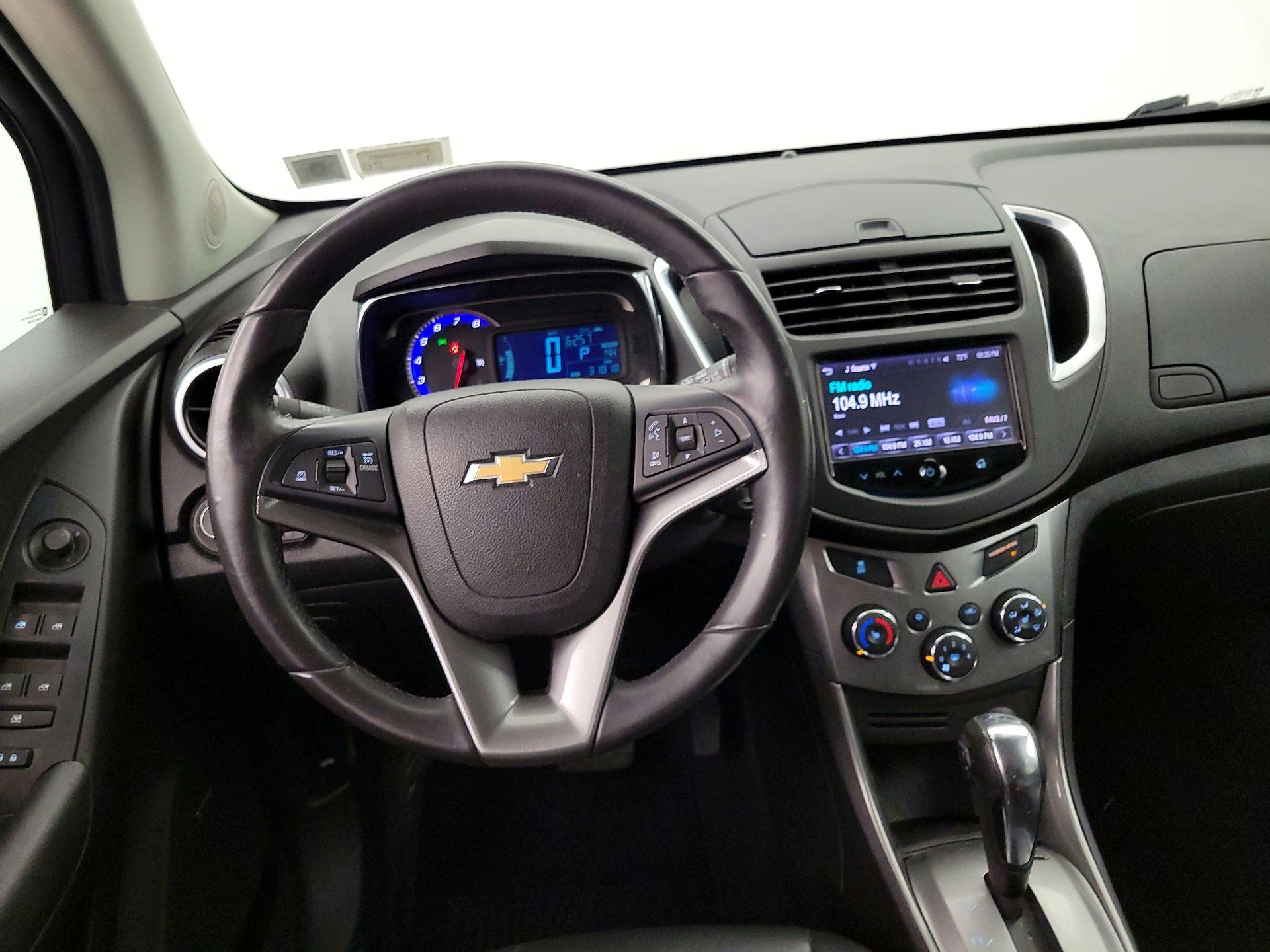 Thumbnail: 2016 Chevrolet Trax - 10