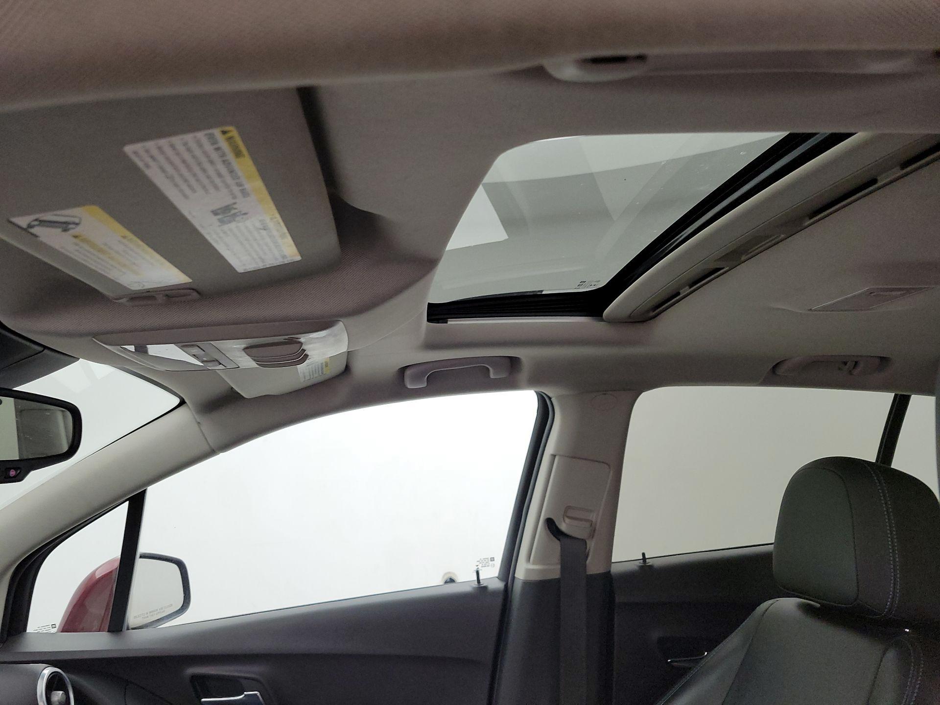 Thumbnail: 2016 Chevrolet Trax - 18