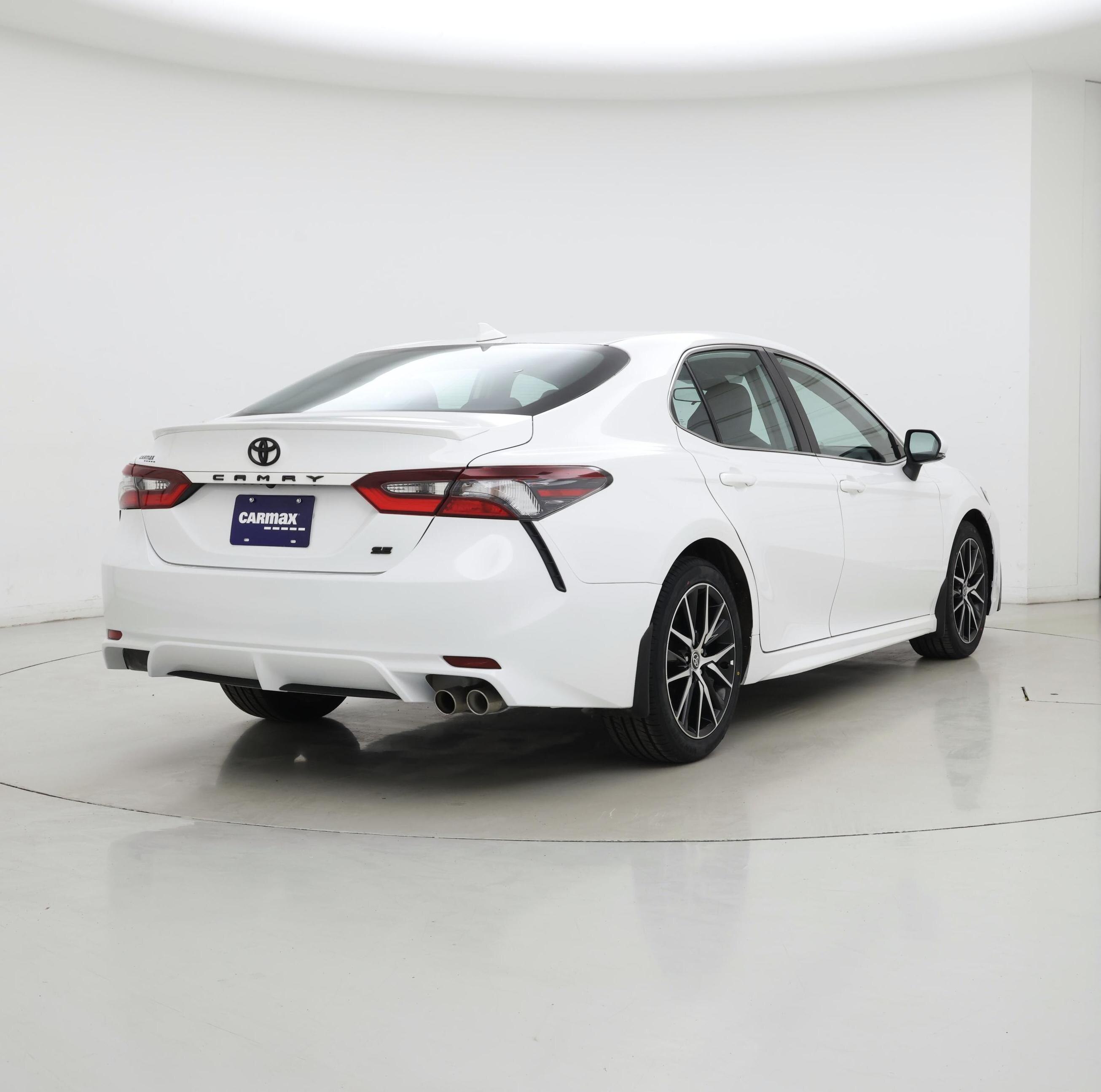 Thumbnail: 2023 Toyota Camry - 8