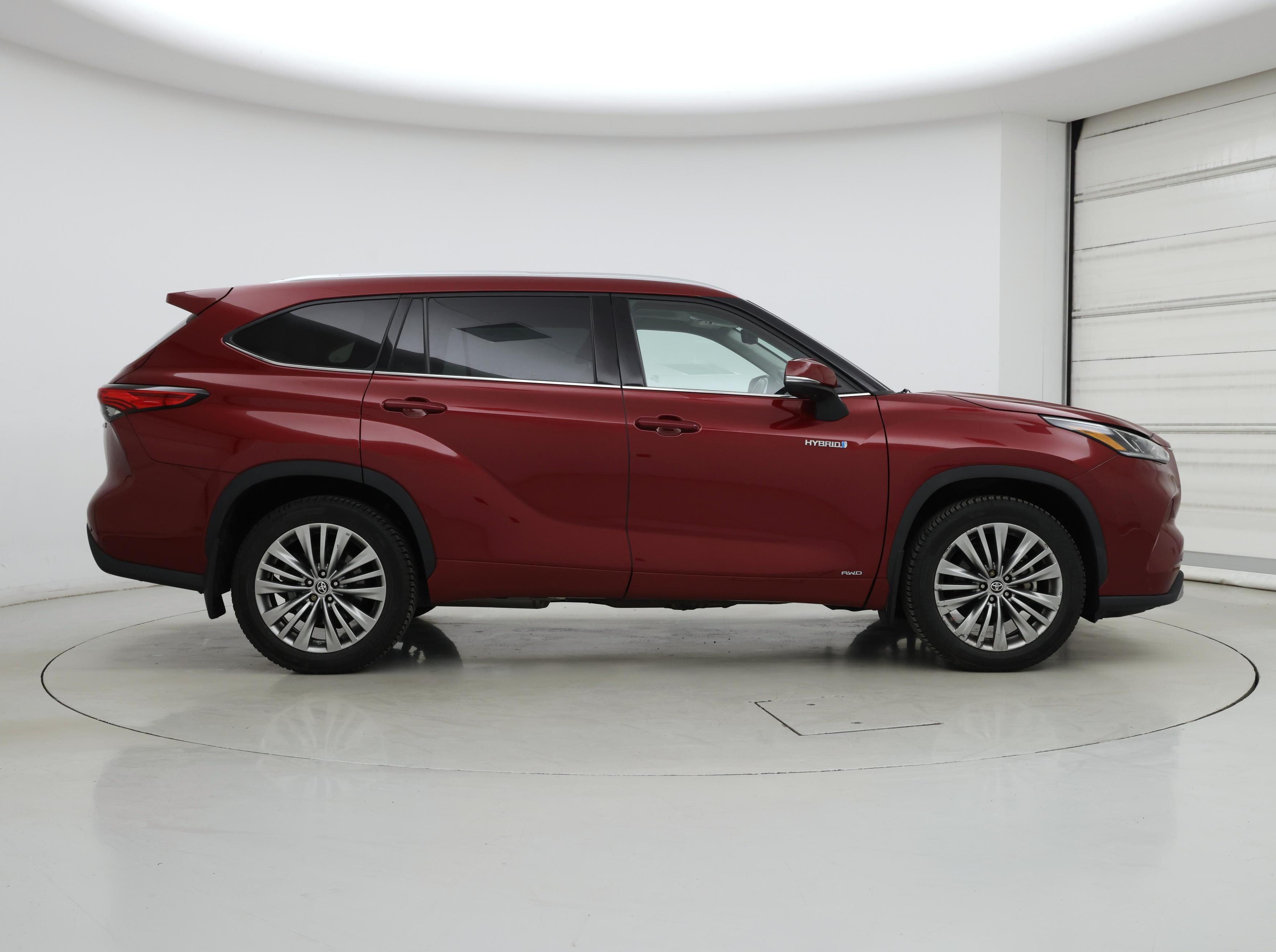 Thumbnail: 2021 Toyota Highlander - 7