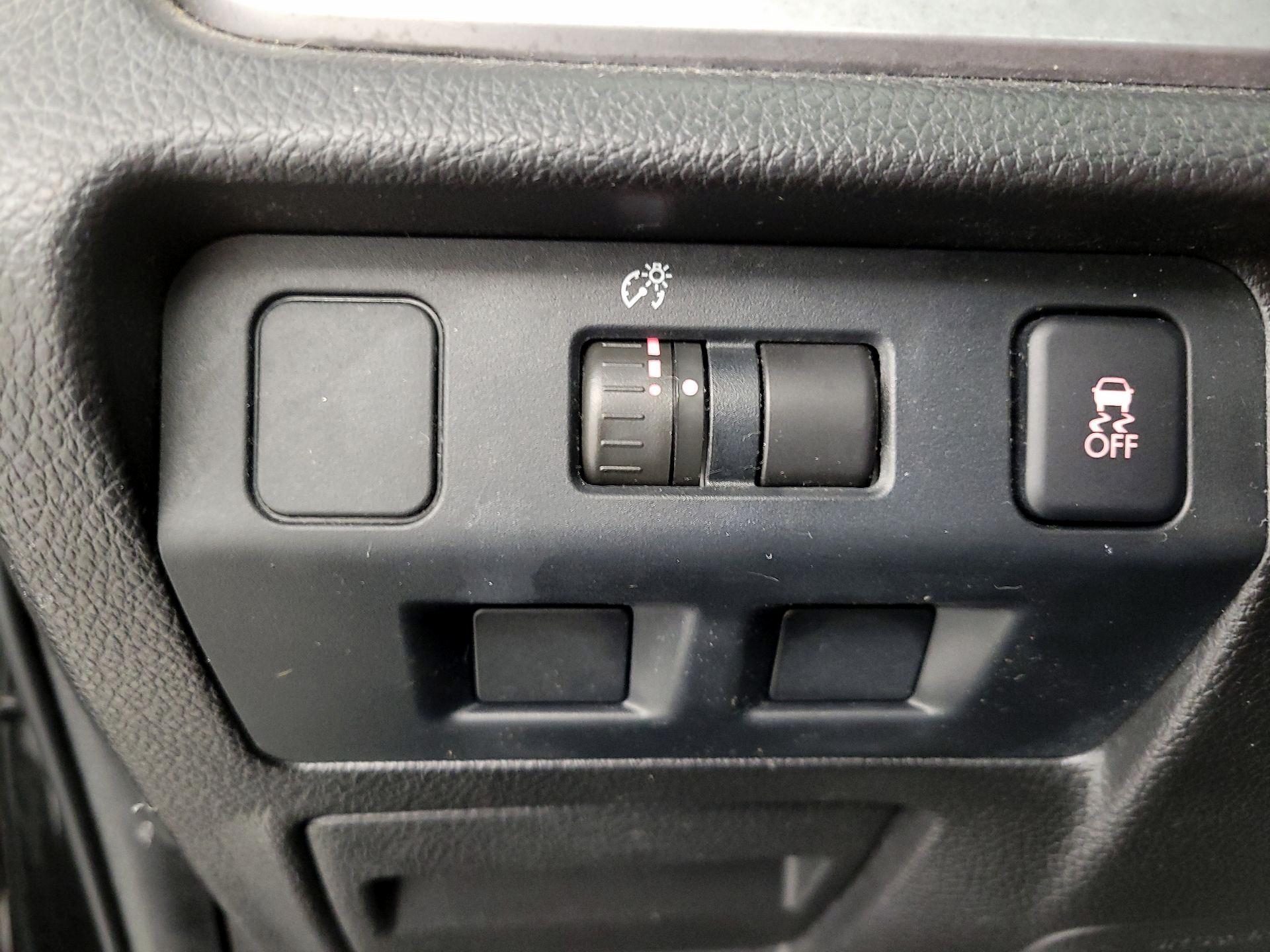 Thumbnail: 2015 Subaru Forester - 13