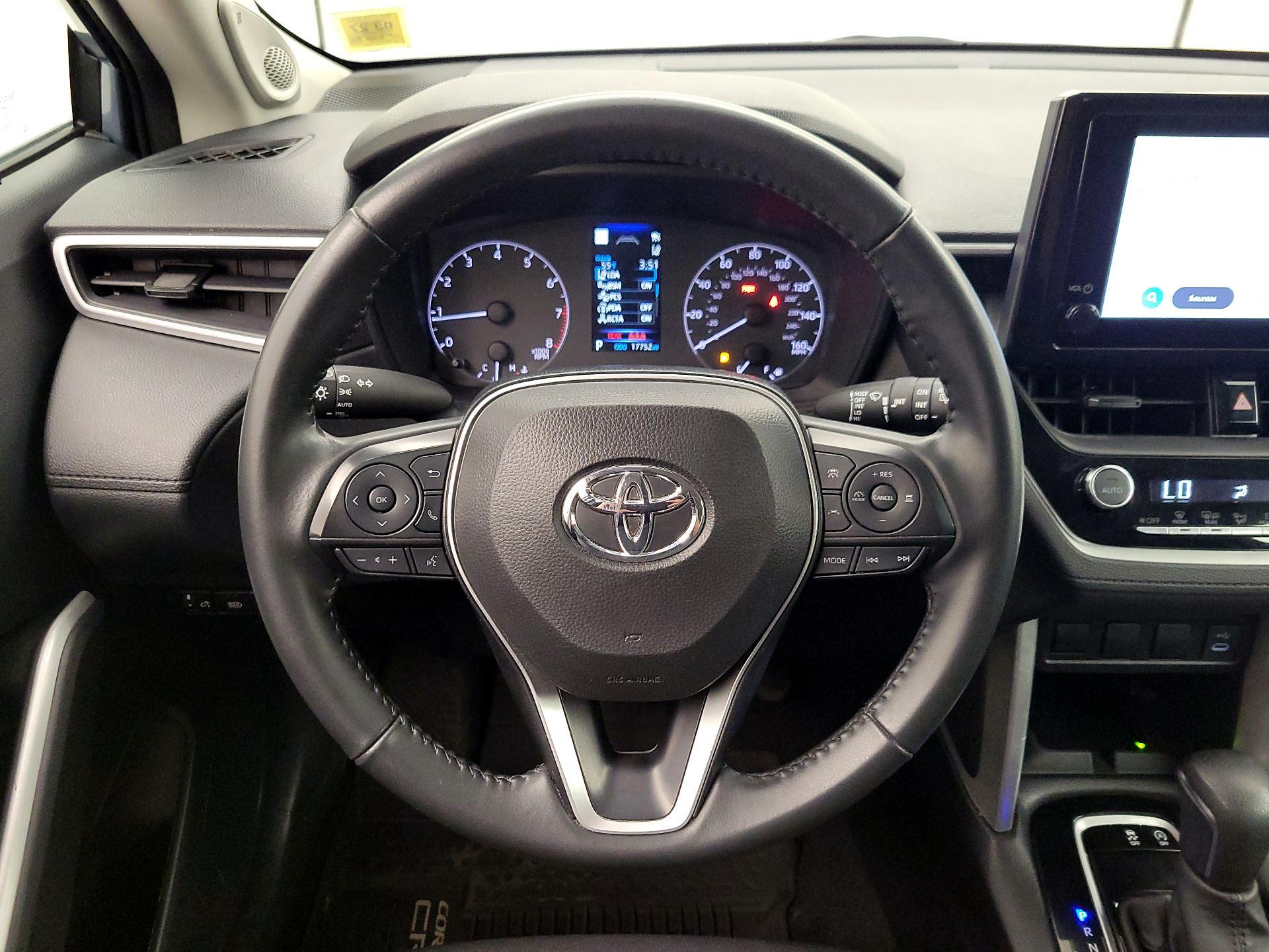 Thumbnail: 2024 Toyota Corolla Cross - 10