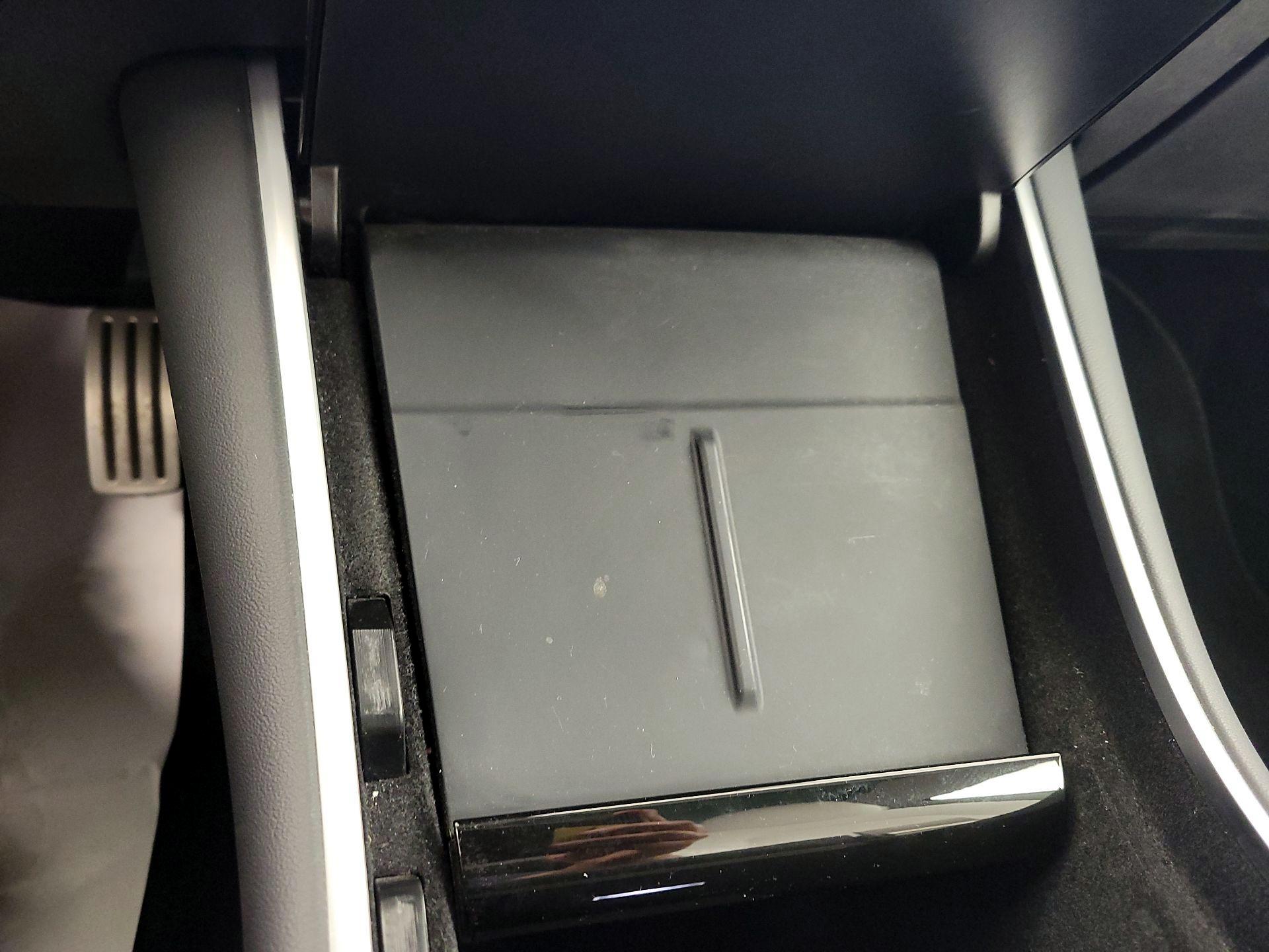 Thumbnail: 2020 Tesla Model 3 - 18