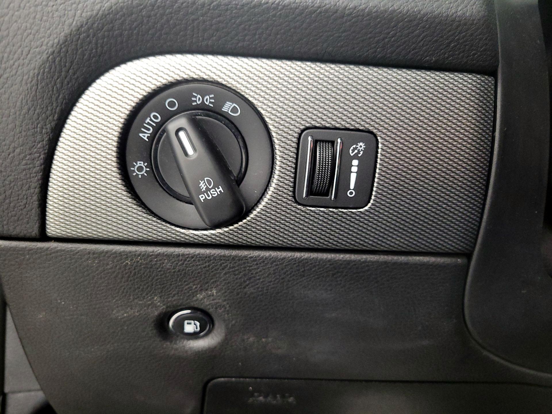 Thumbnail: 2018 Dodge Durango - 13