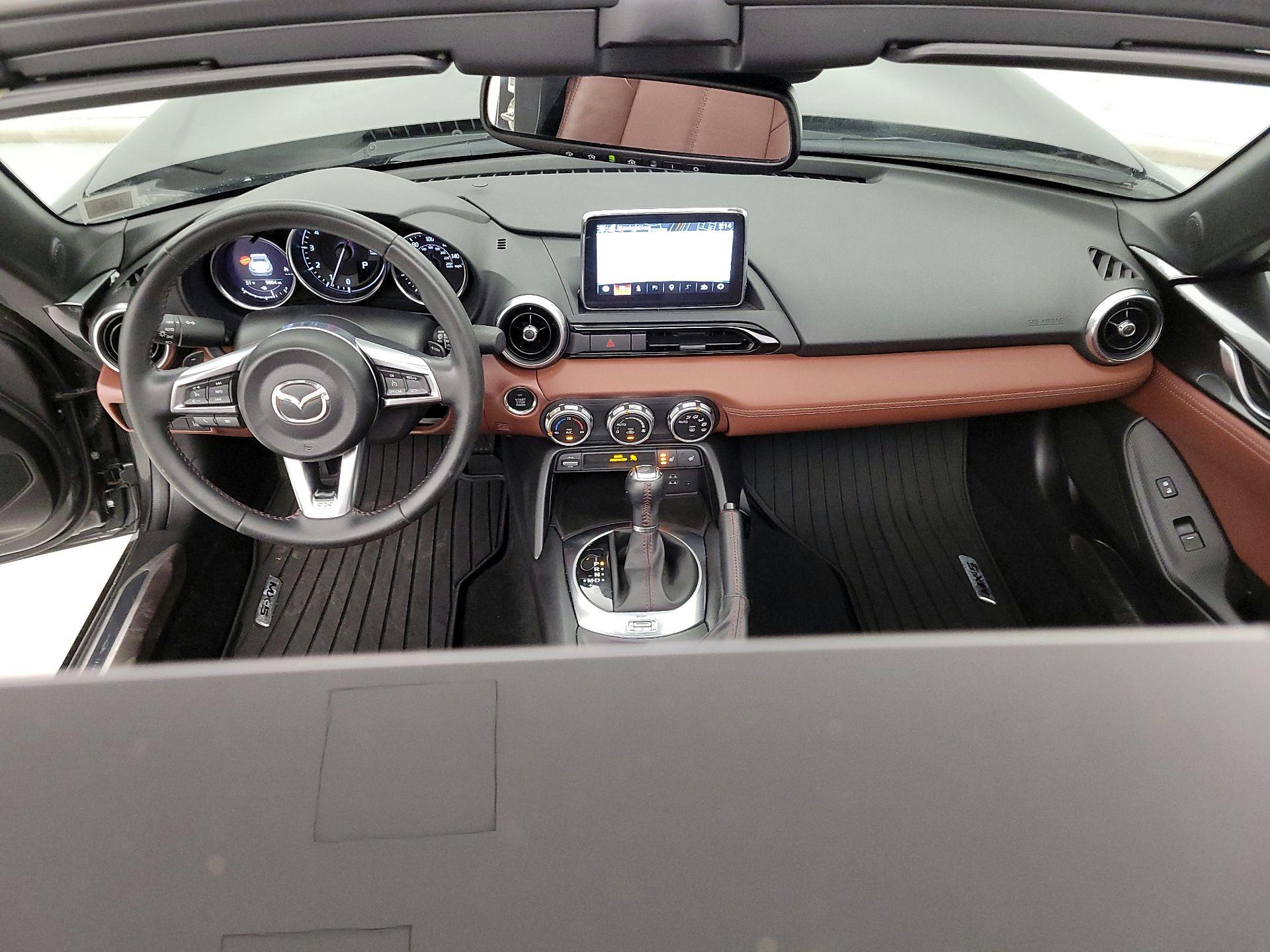 Thumbnail: 2017 Mazda MX-5 Miata - 9