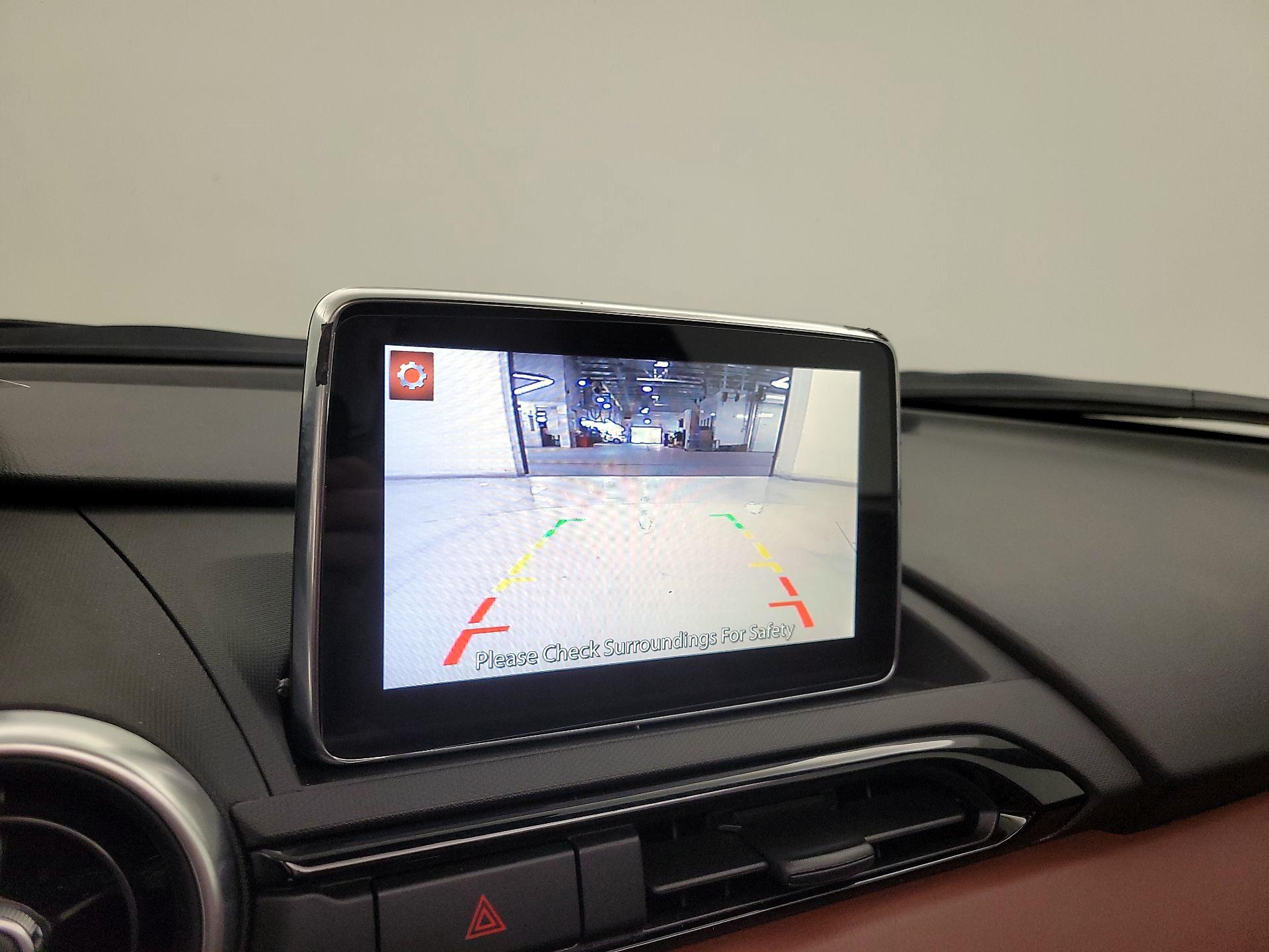 Thumbnail: 2017 Mazda MX-5 Miata - 15