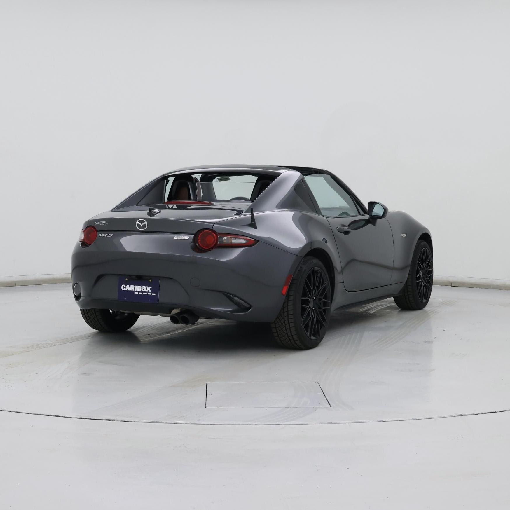 Thumbnail: 2017 Mazda MX-5 Miata - 8