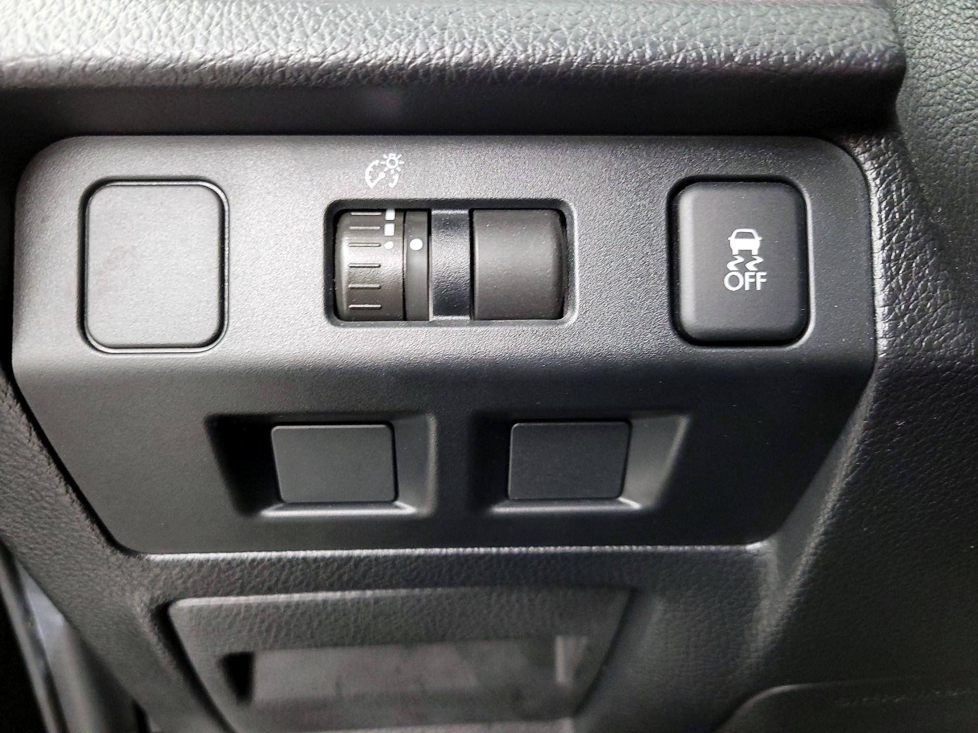 Thumbnail: 2015 Subaru Forester - 13