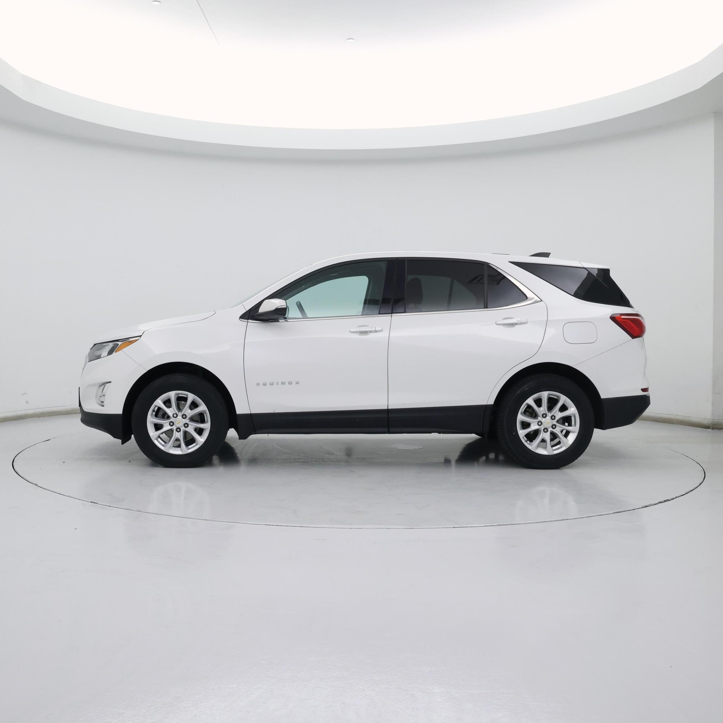 Thumbnail: 2019 Chevrolet Equinox - 3