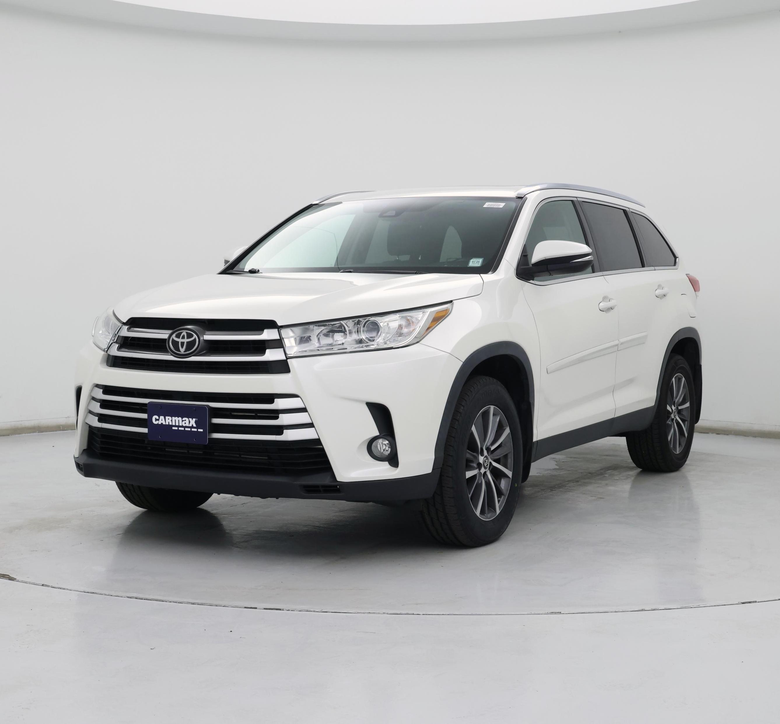 Thumbnail: 2019 Toyota Highlander - 4