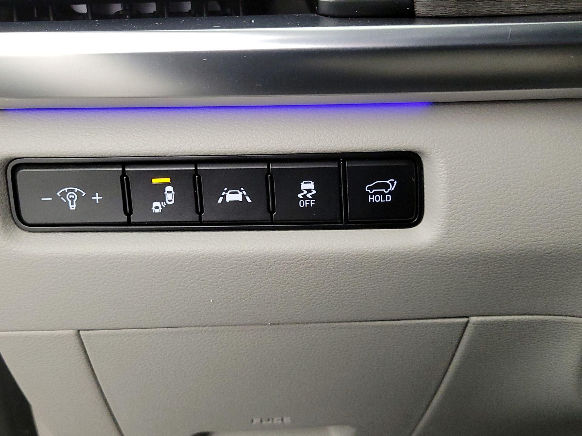 Thumbnail: 2020 Kia Telluride - 13