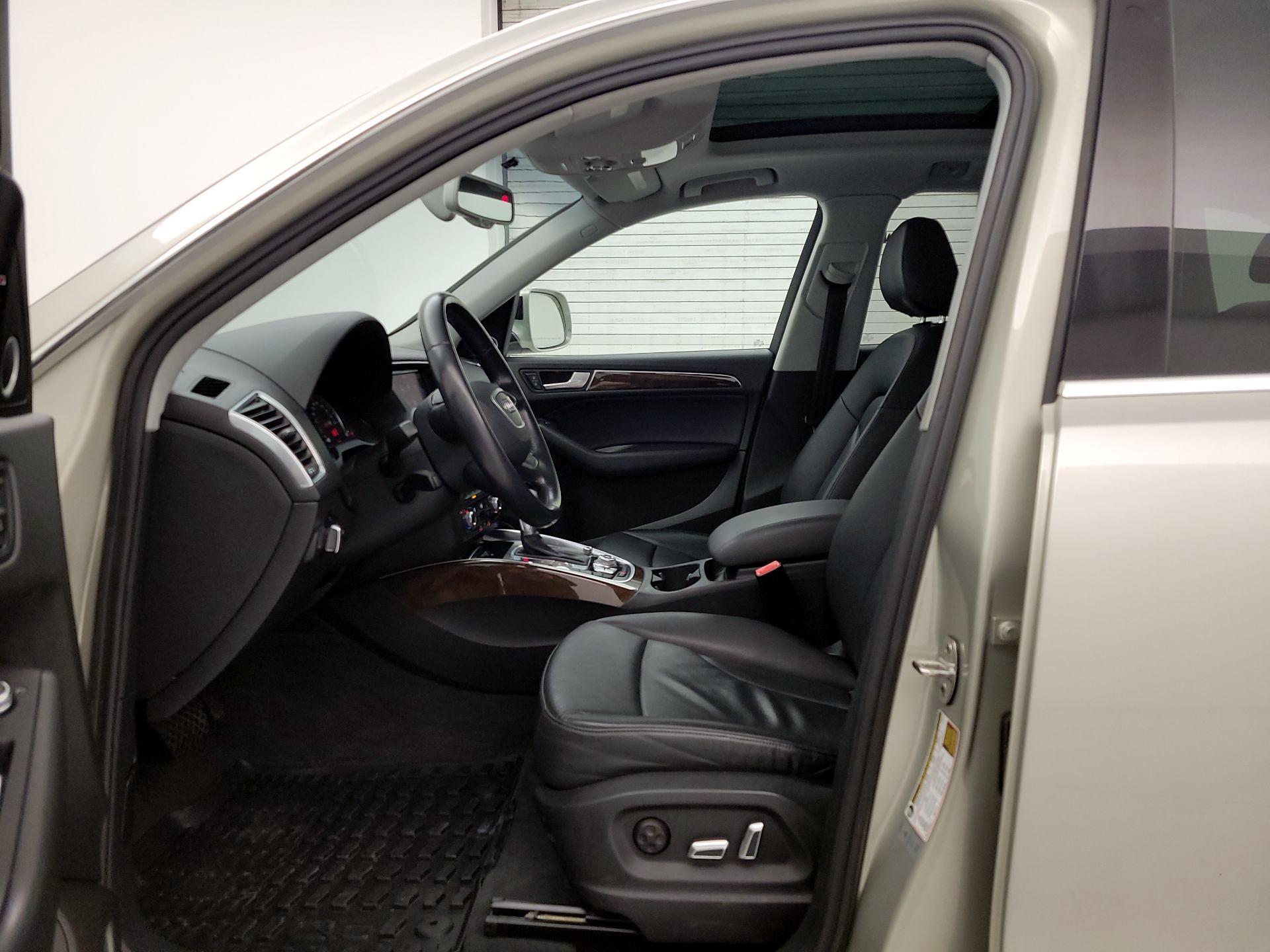 Thumbnail: 2016 Audi Q5 - 11