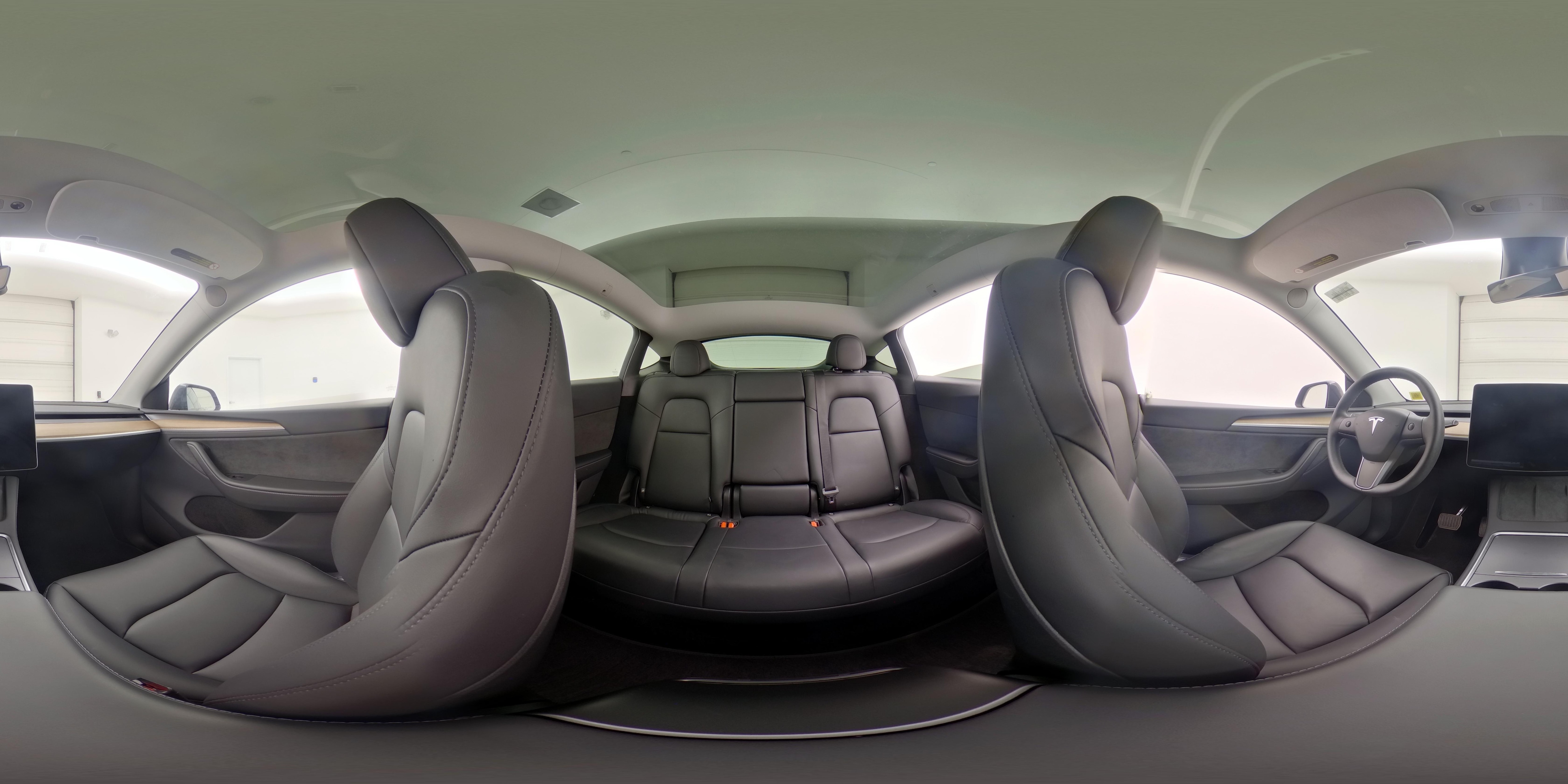 2025 Tesla Model Y Long Range - Photo 24