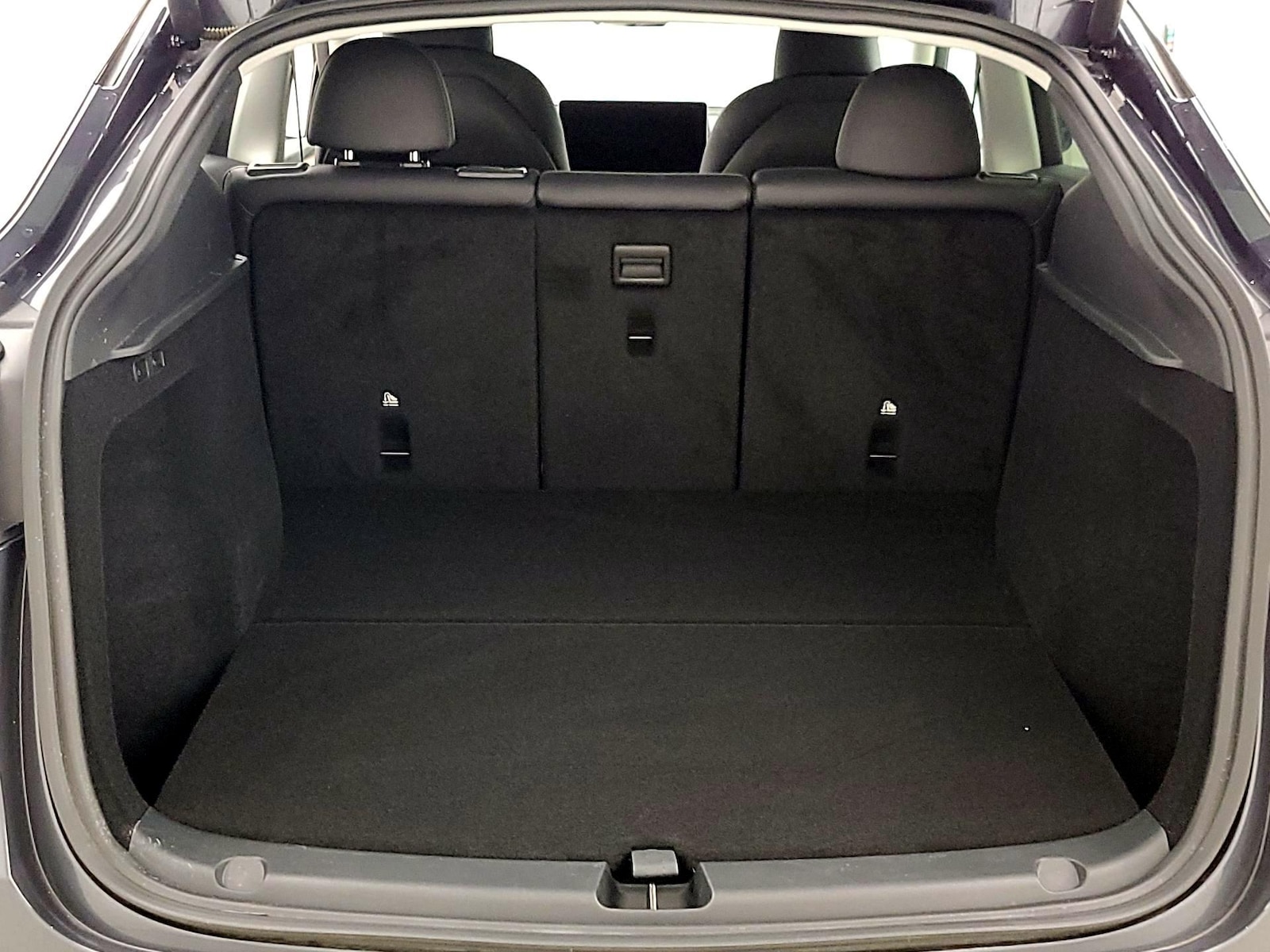 2025 Tesla Model Y Long Range - Photo 21