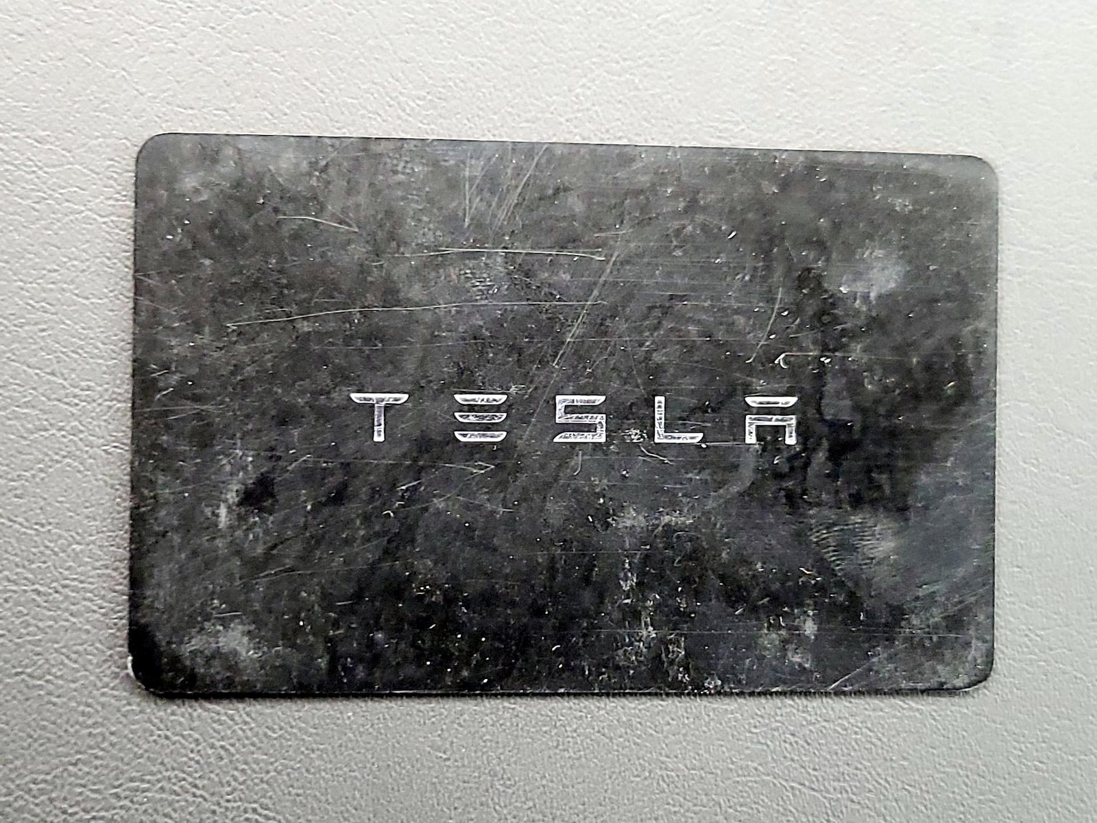 2025 Tesla Model Y Long Range - Photo 23
