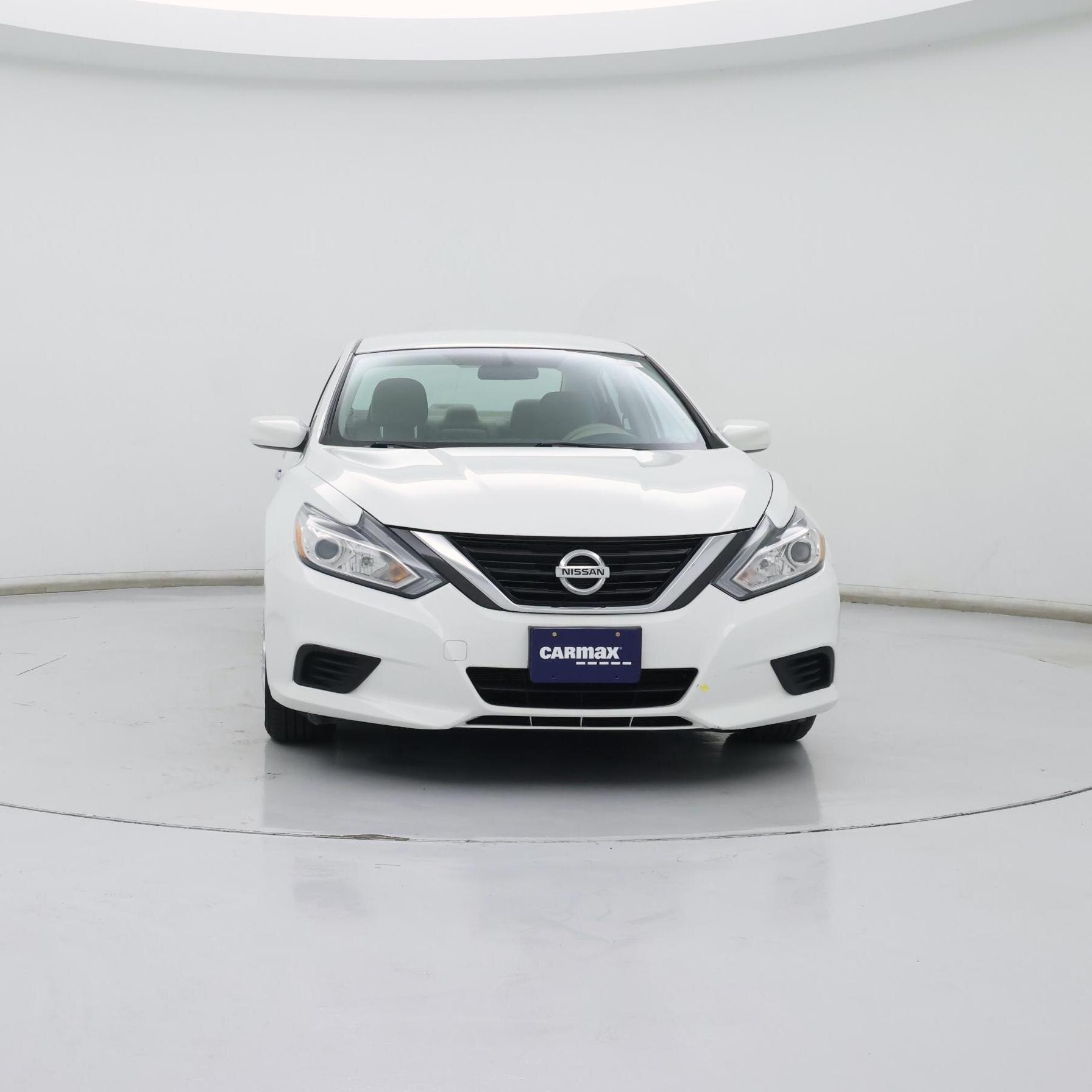 Thumbnail: 2016 Nissan Altima - 5
