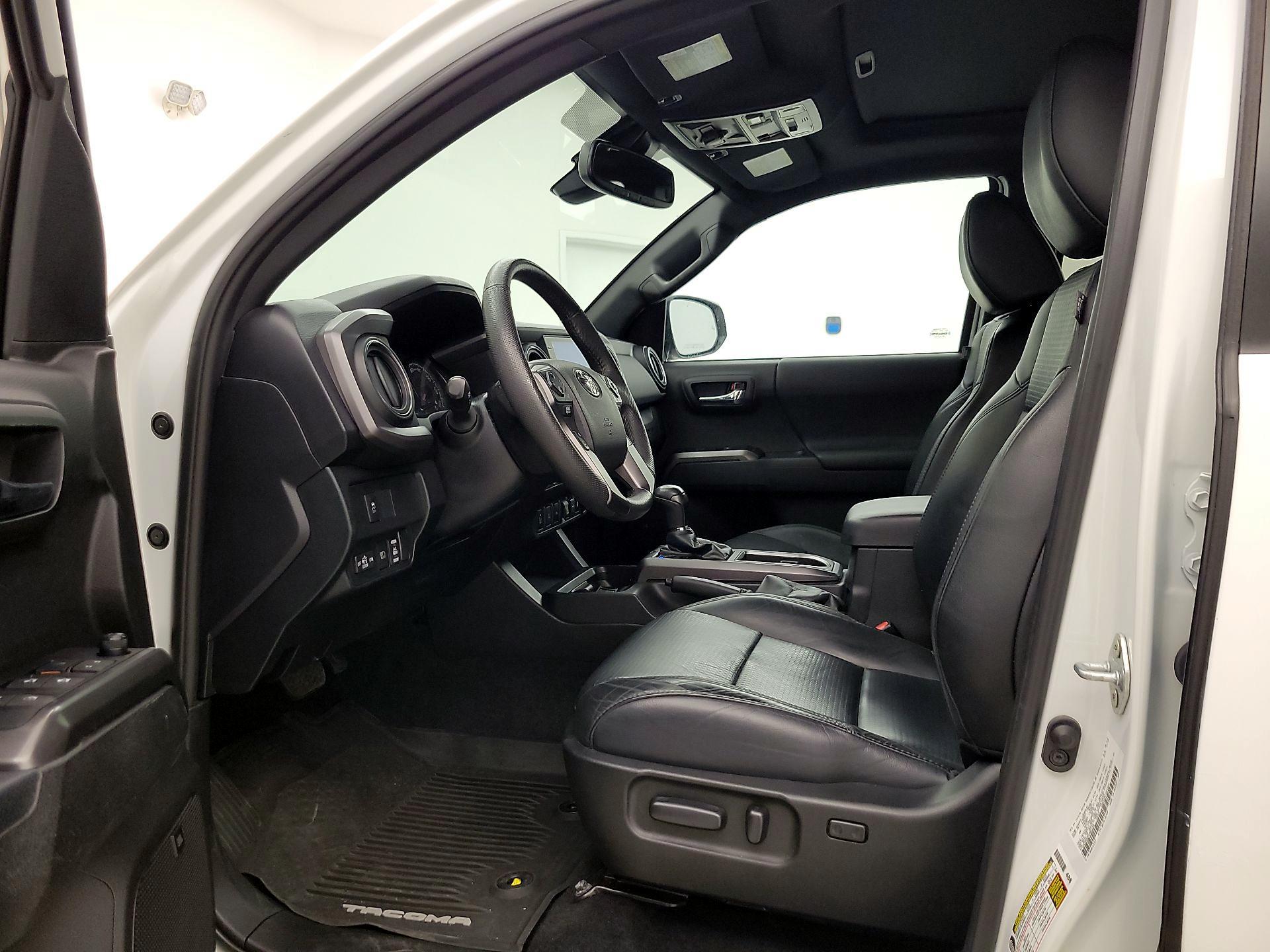 Thumbnail: 2021 Toyota Tacoma - 11