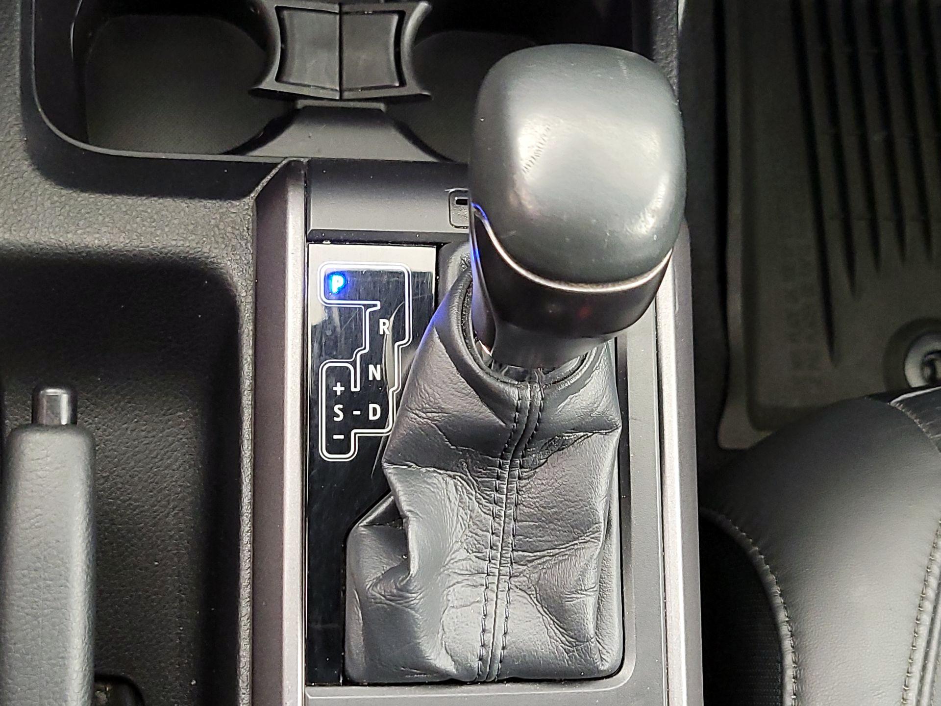 Thumbnail: 2021 Toyota Tacoma - 18