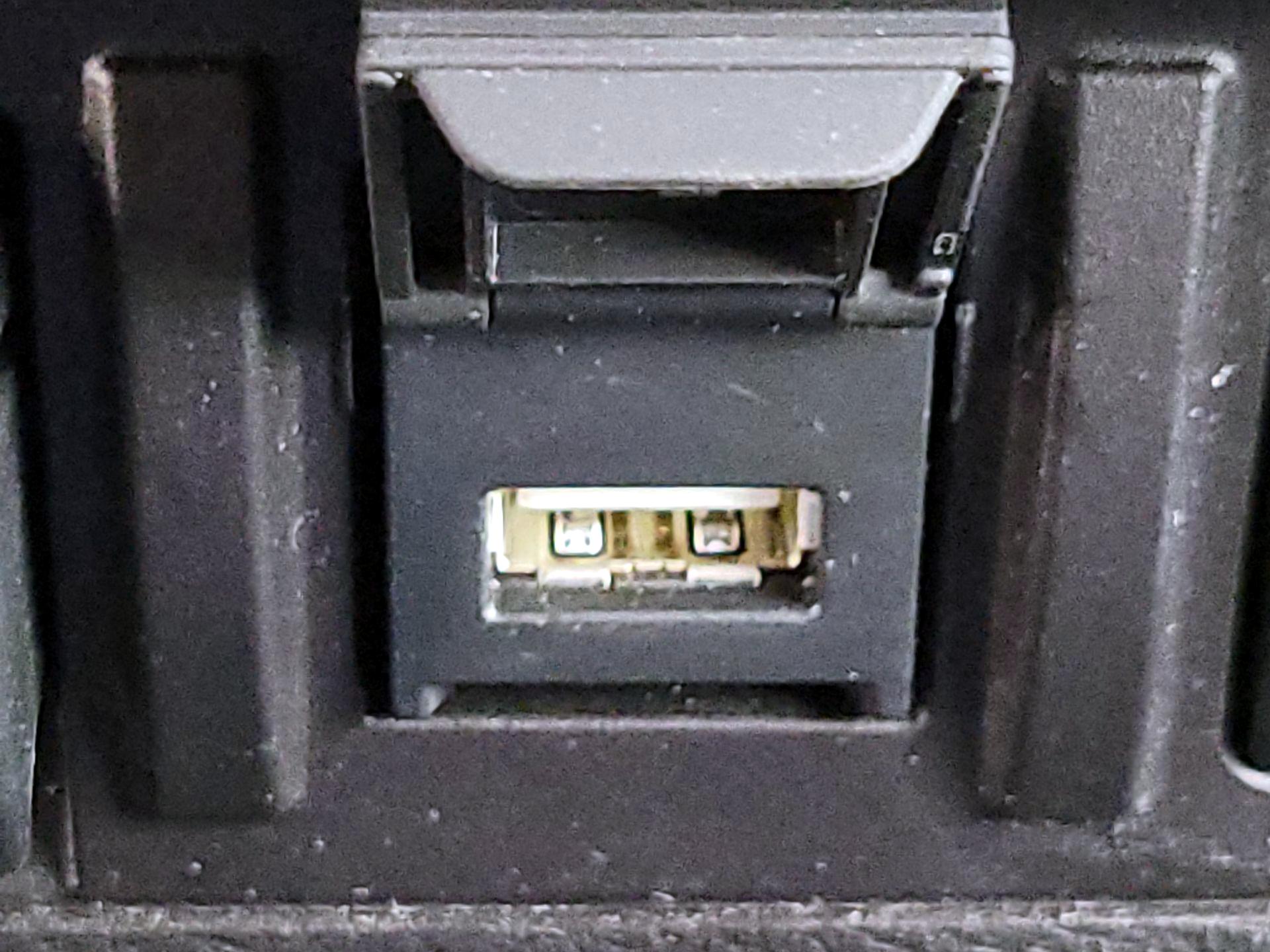 Thumbnail: 2021 Toyota Tacoma - 19