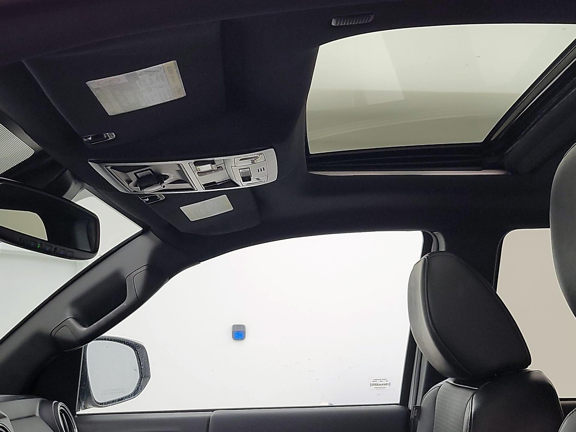 Thumbnail: 2021 Toyota Tacoma - 20