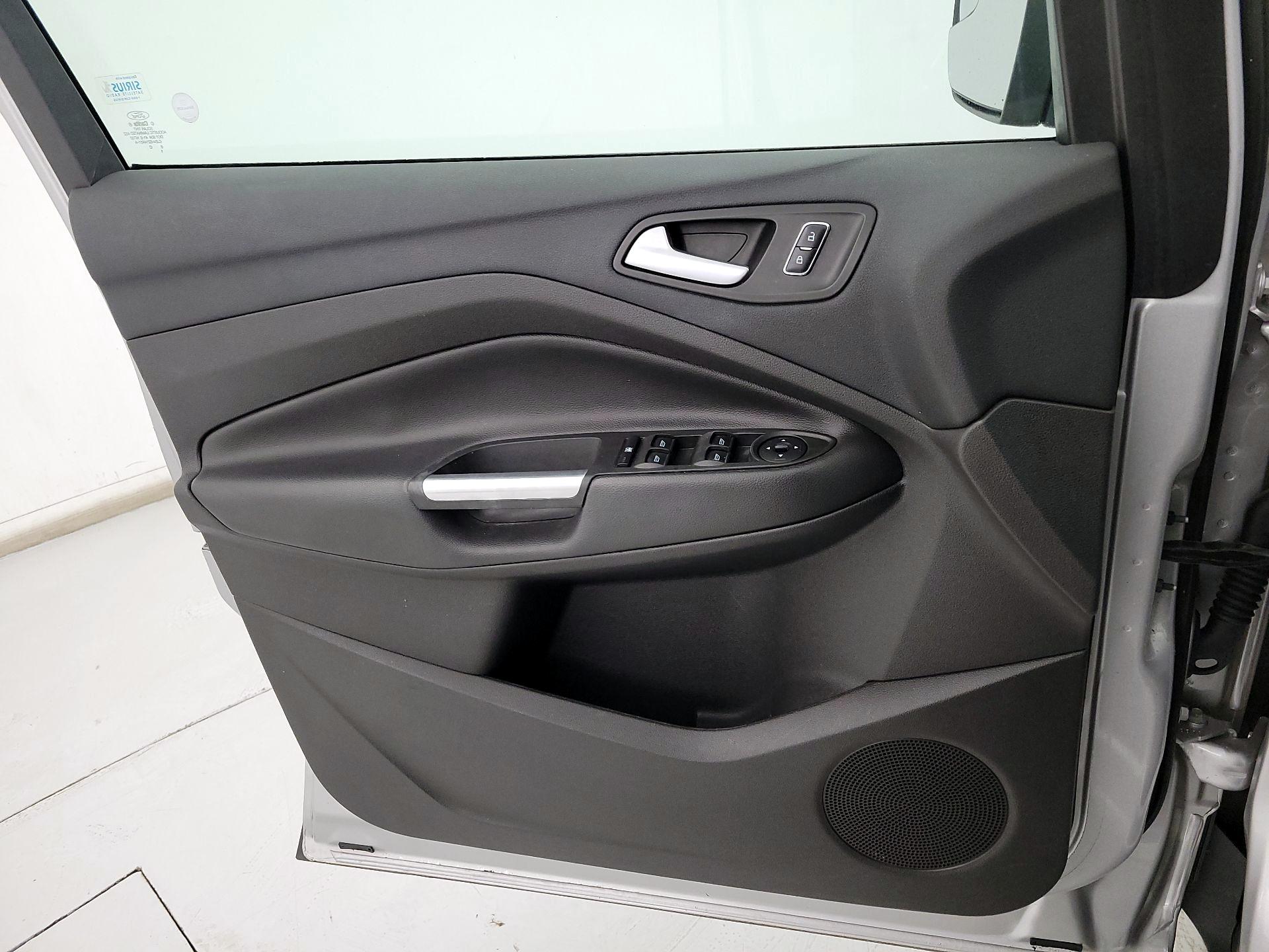 Thumbnail: 2016 Ford Escape - 12