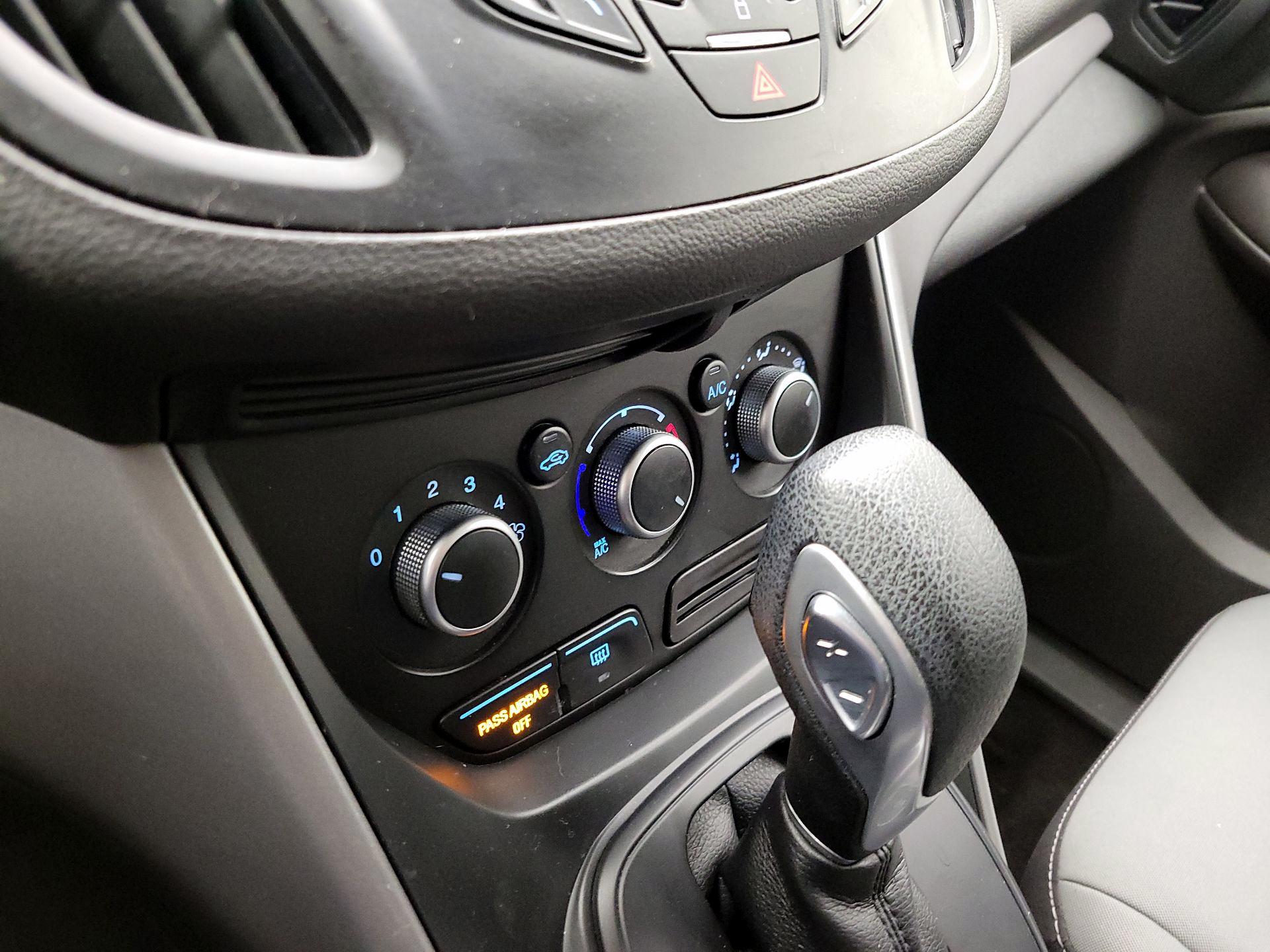 Thumbnail: 2016 Ford Escape - 15