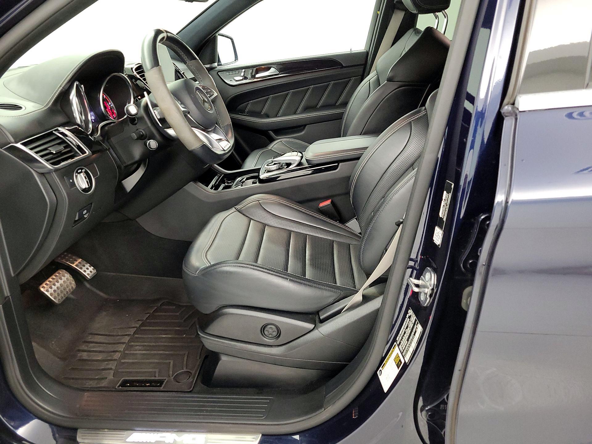 Thumbnail: 2019 Mercedes-Benz GL-Class - 11