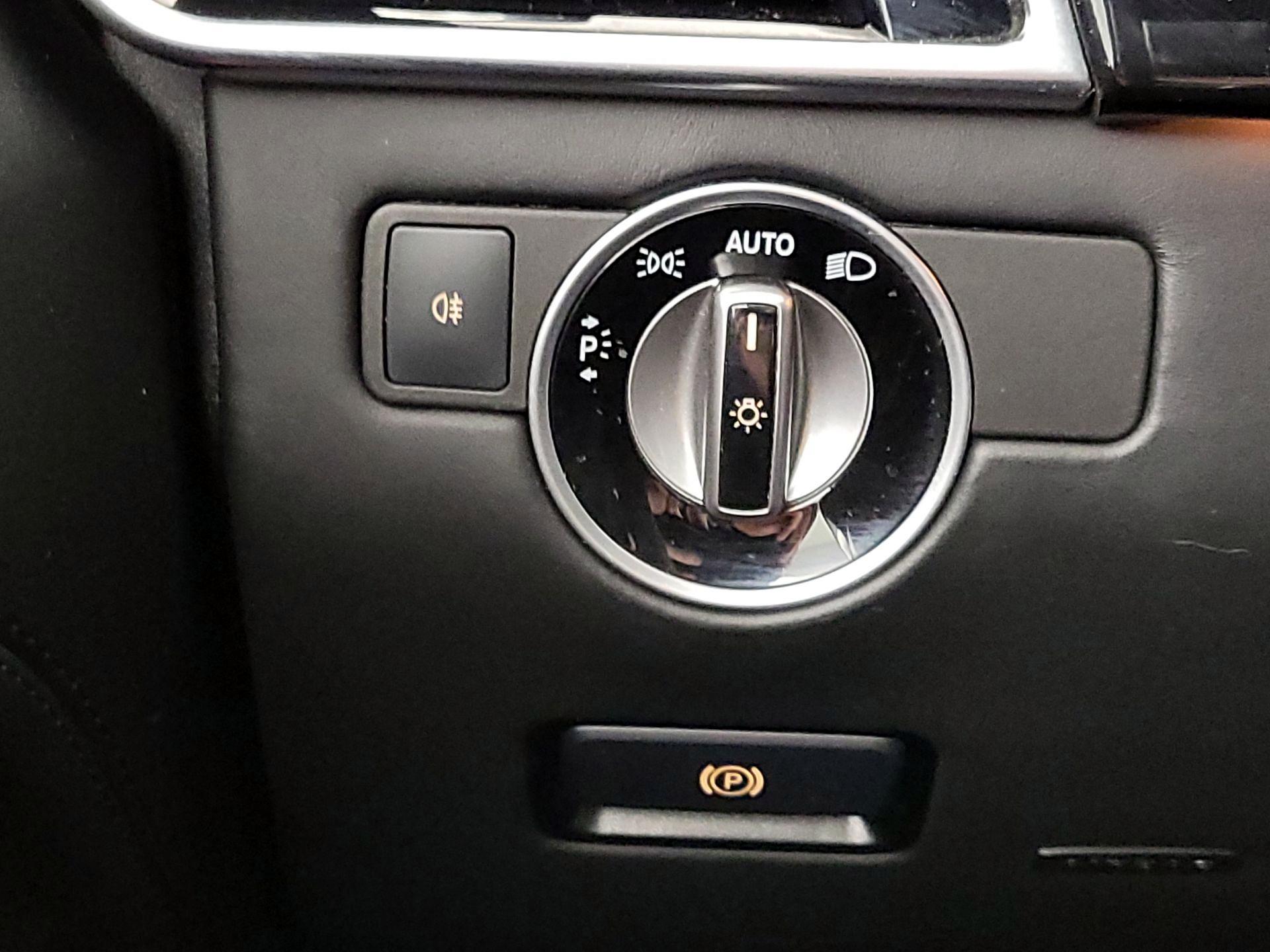 Thumbnail: 2019 Mercedes-Benz GL-Class - 13