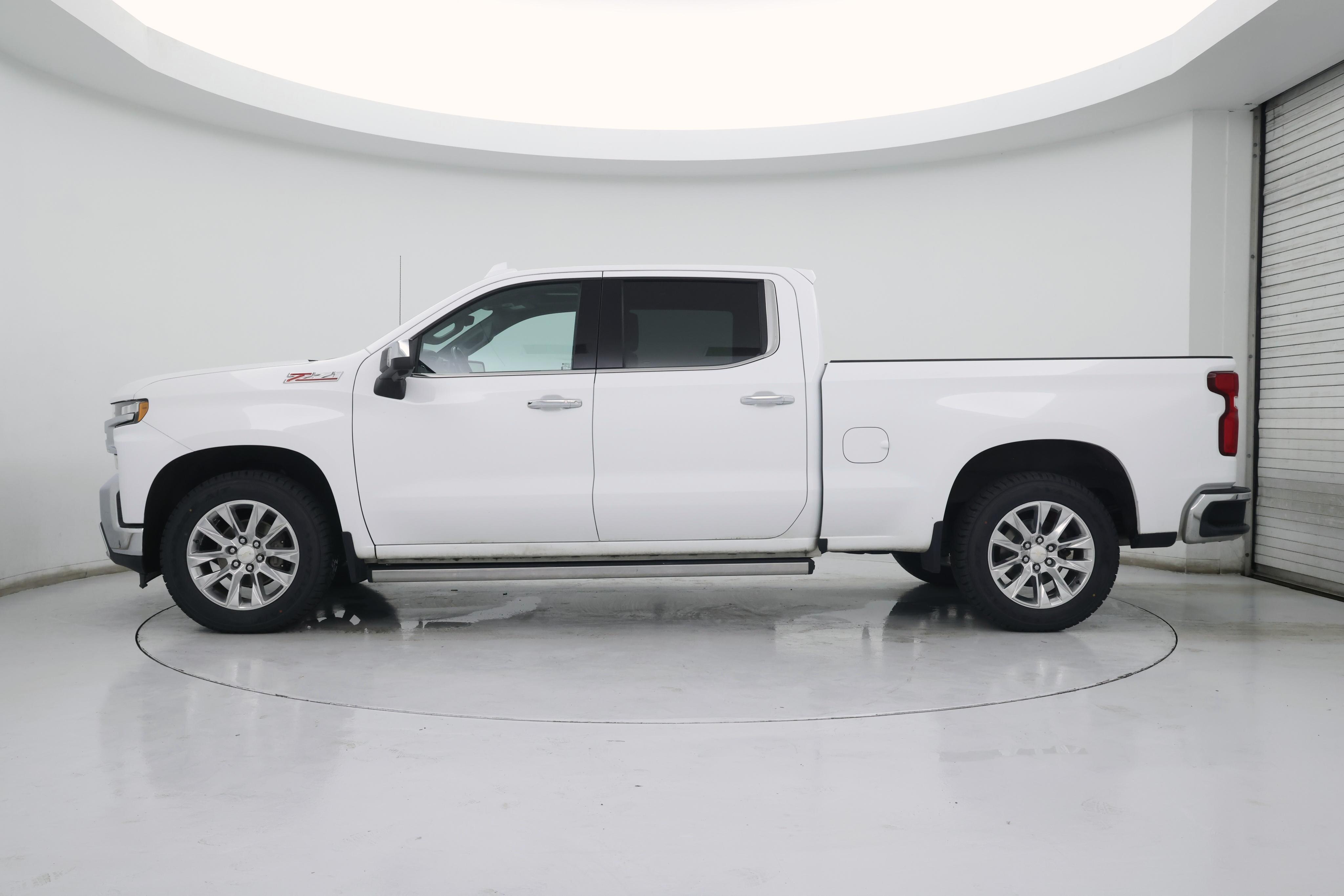 Thumbnail: 2020 Chevrolet Silverado 1500 - 3
