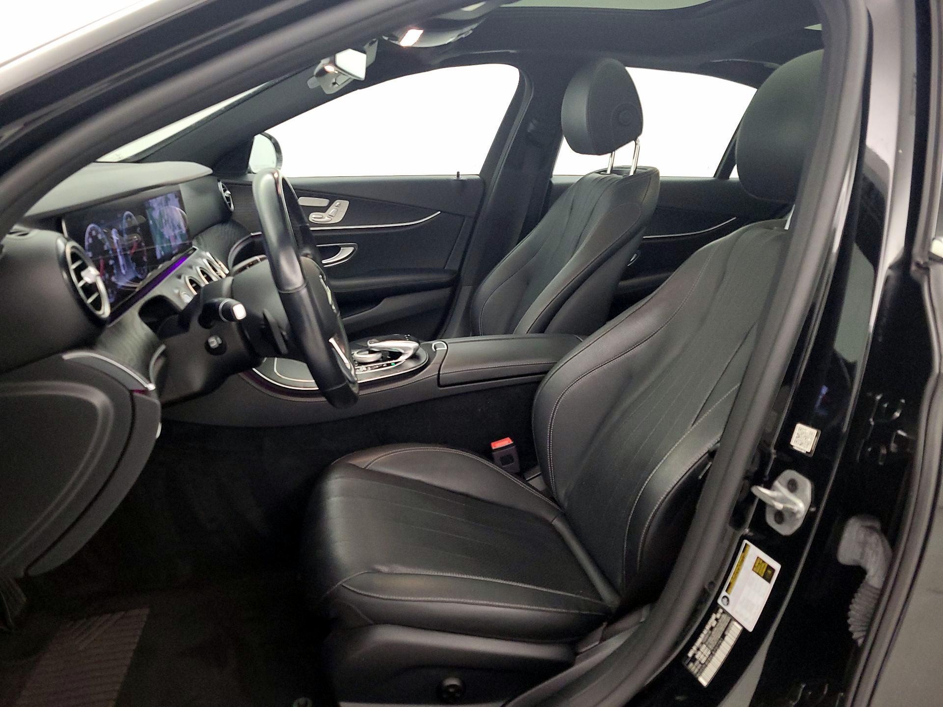 Thumbnail: 2020 Mercedes-Benz E-Class - 11