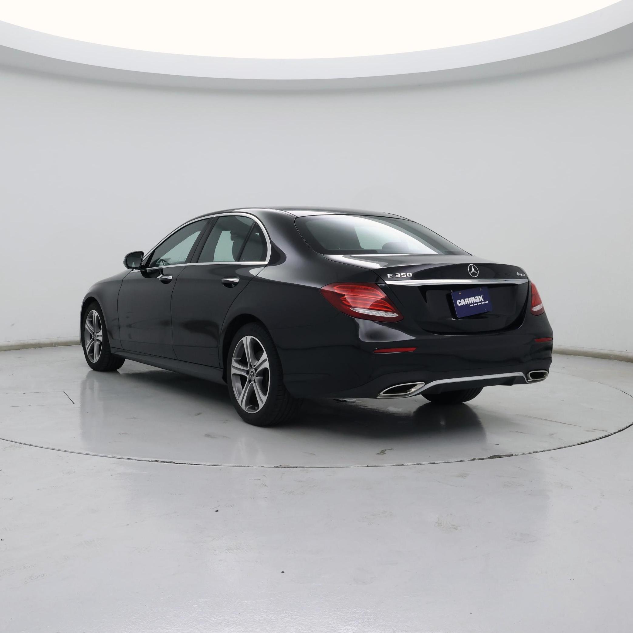 Thumbnail: 2020 Mercedes-Benz E-Class - 2