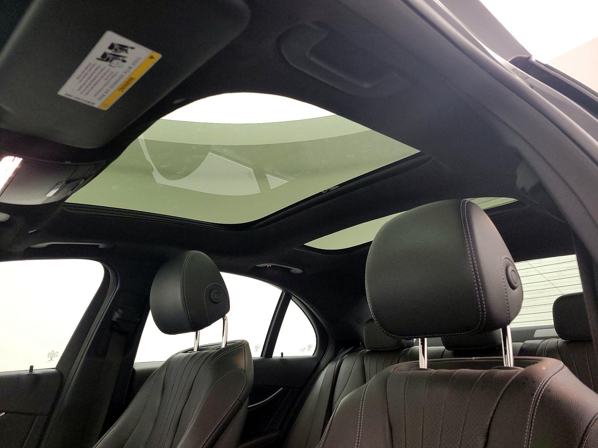 Thumbnail: 2020 Mercedes-Benz E-Class - 20