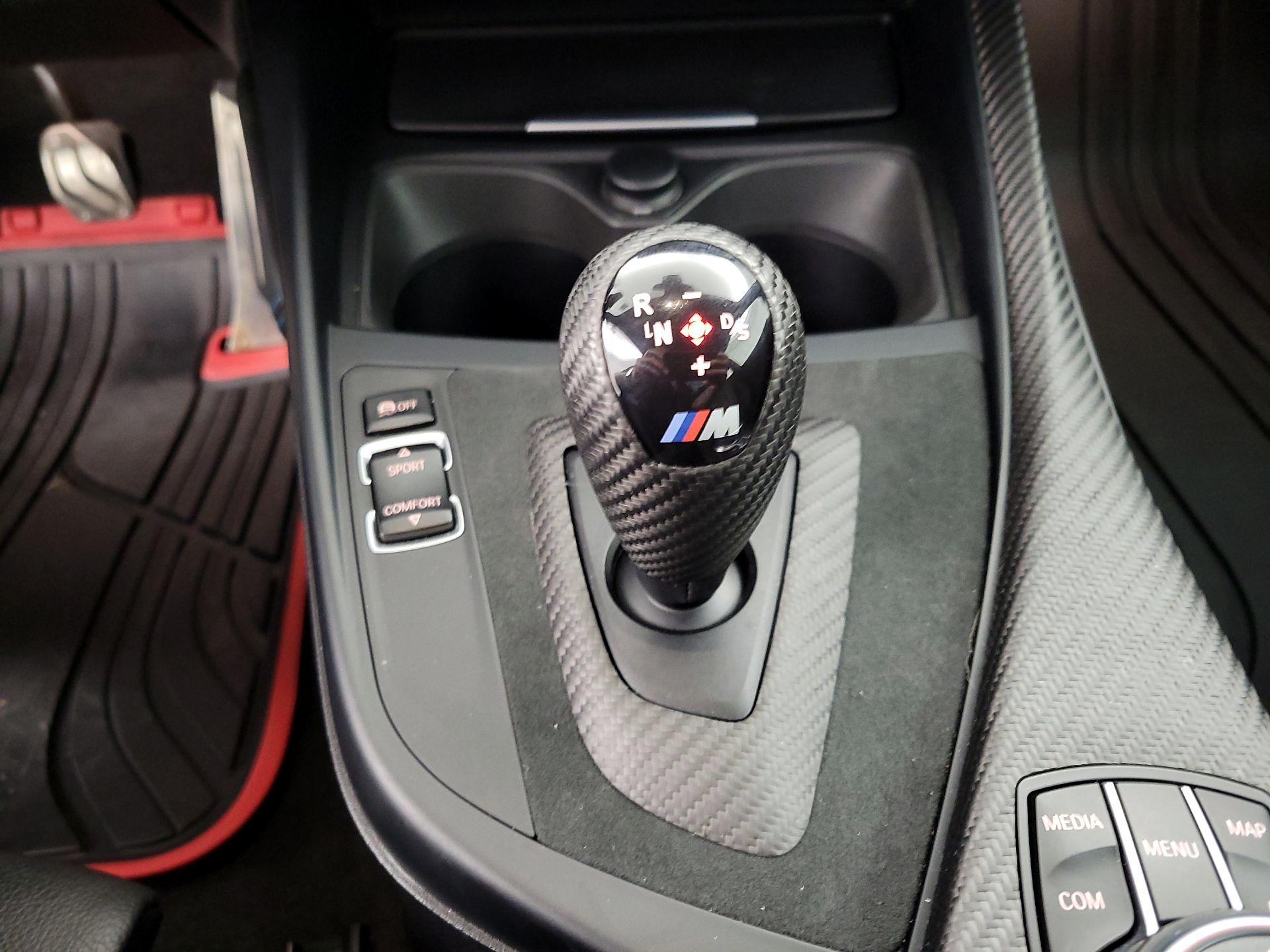 Thumbnail: 2017 BMW M2 - 18